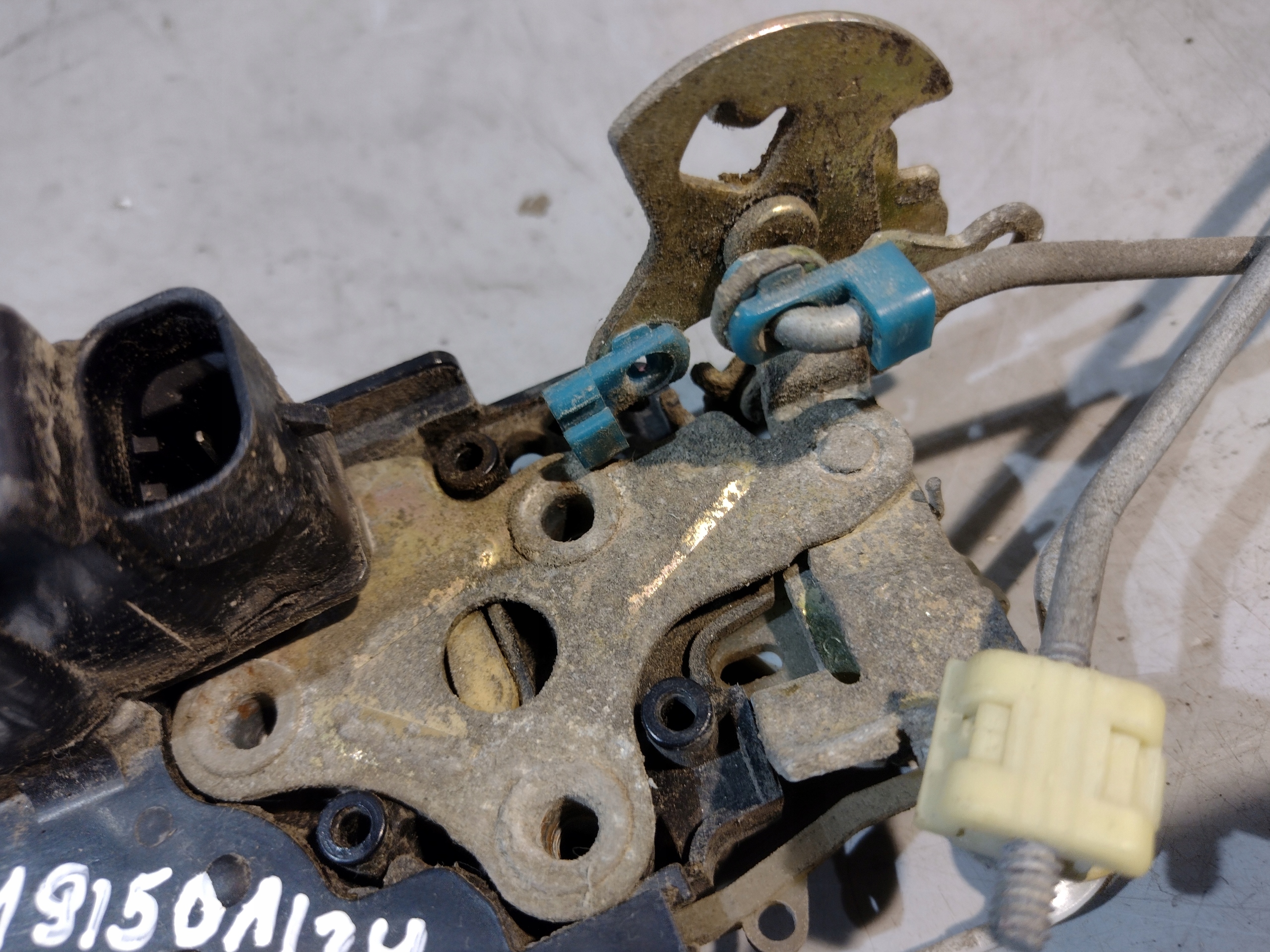 lock door right front Chevrolet Aveo and 1 T200