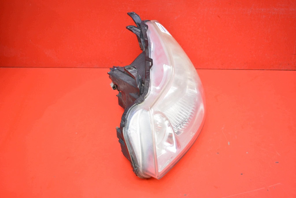 REFLEKTOR left light front EU SUZUKI SX4 1 and 06-14