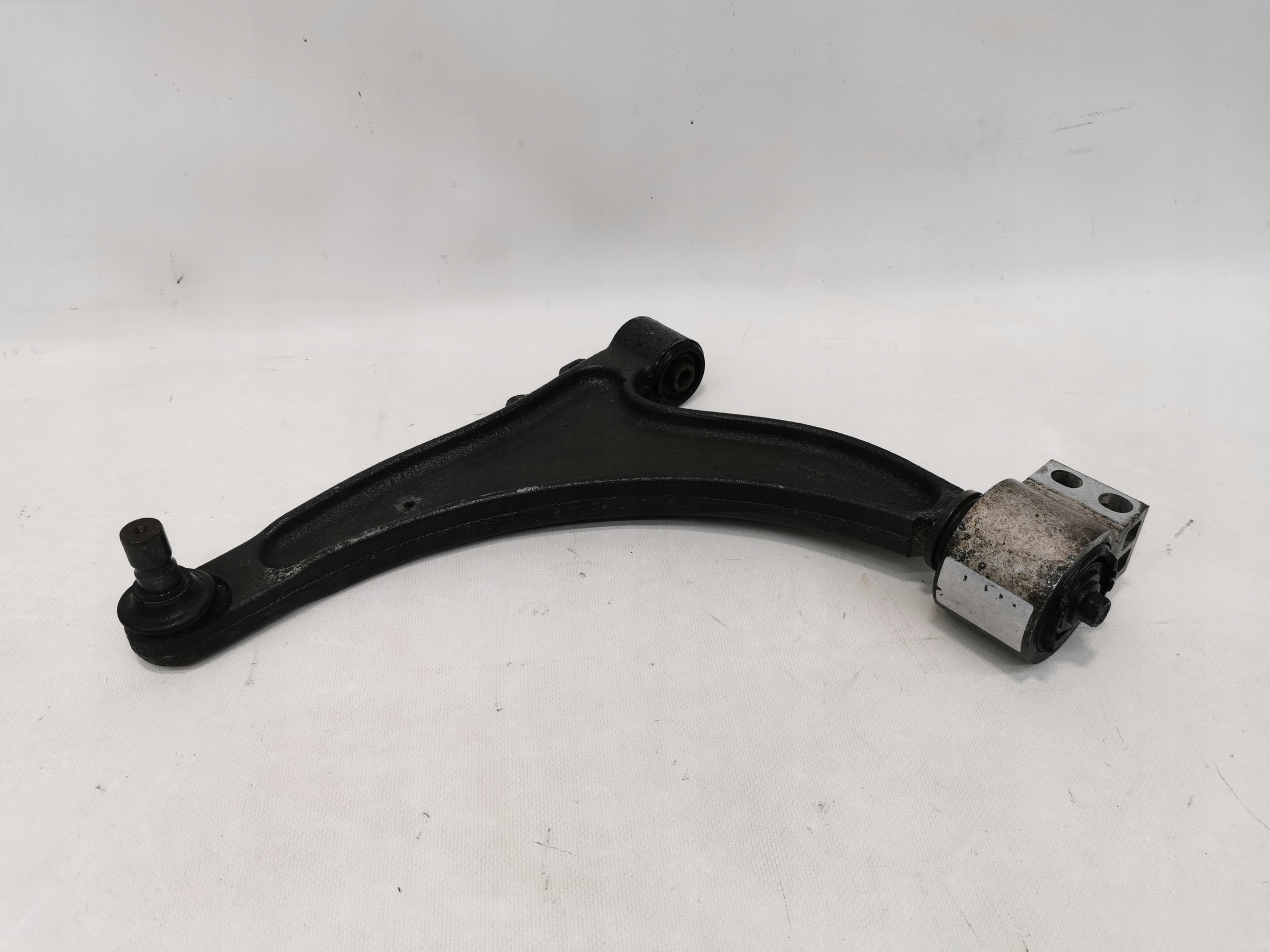 arm left front OPEL INSIGNIA A LIFT