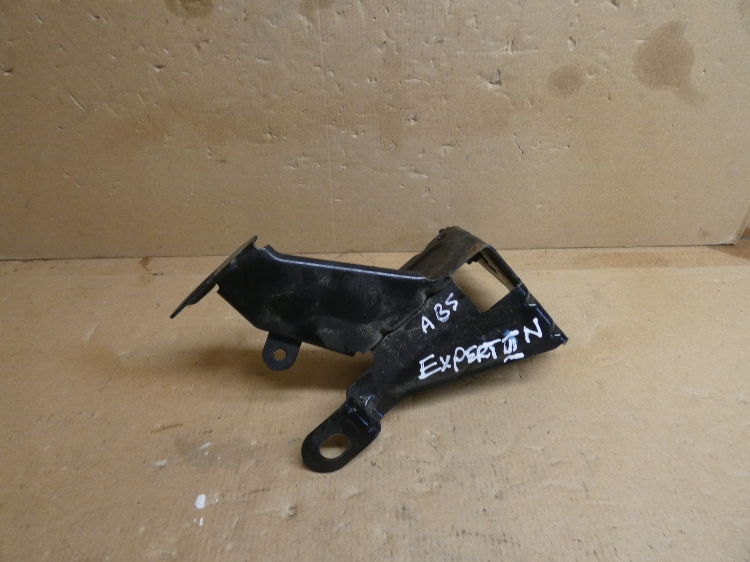 Halter POMPY ABS CITROEN JUMPY IV 16- 9806951380