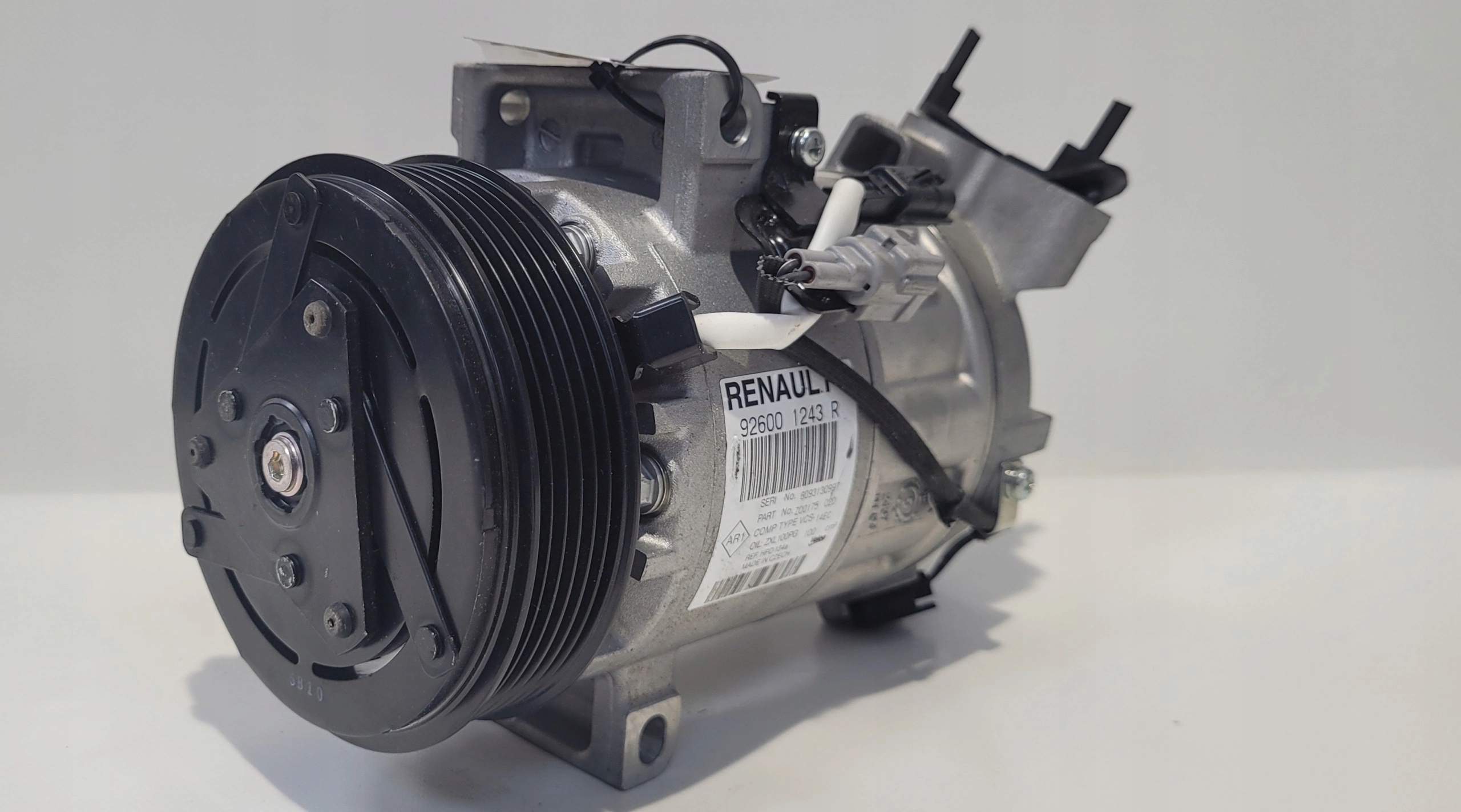 kompresor klimatizaci RENAULT OE 926001243R