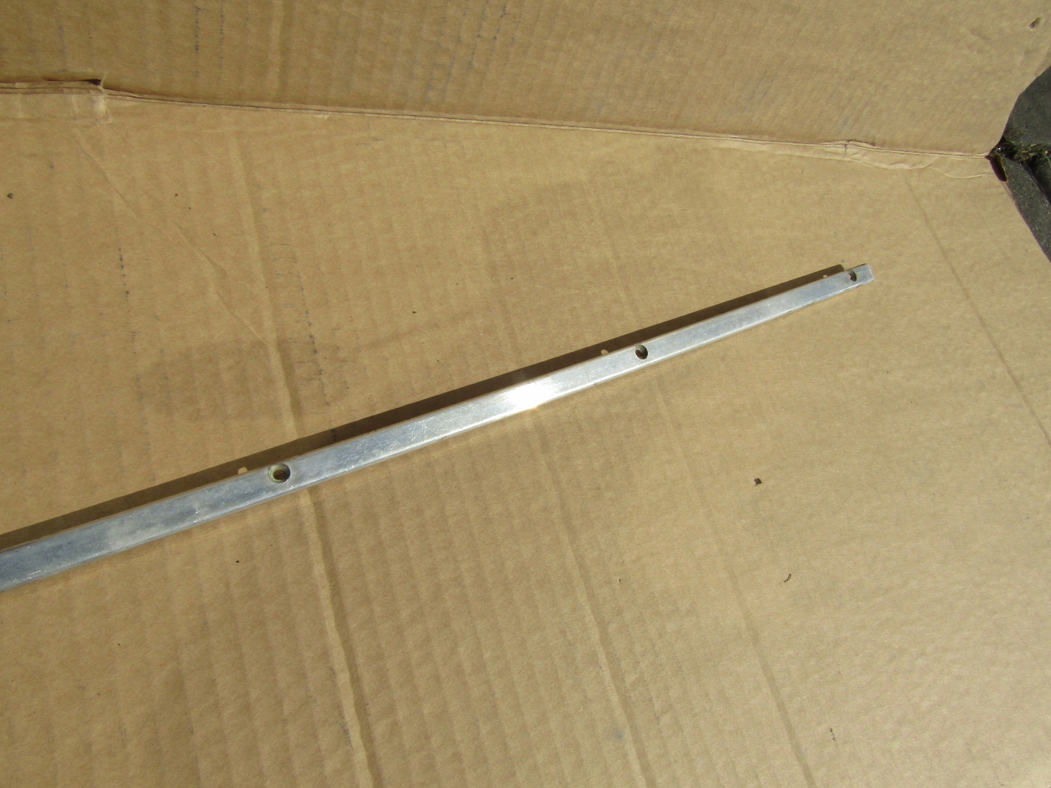 1 MERCEDES W124 LISTWA PODSUFITKI SZYBERDACHU CHROMOWA Typ samochodu Samochody osobowe