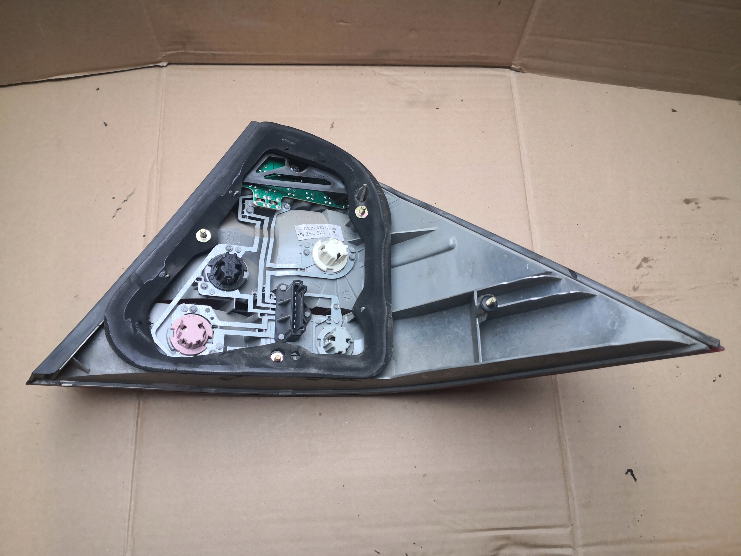 light left rear part MERCEDES W220 A2208200164
