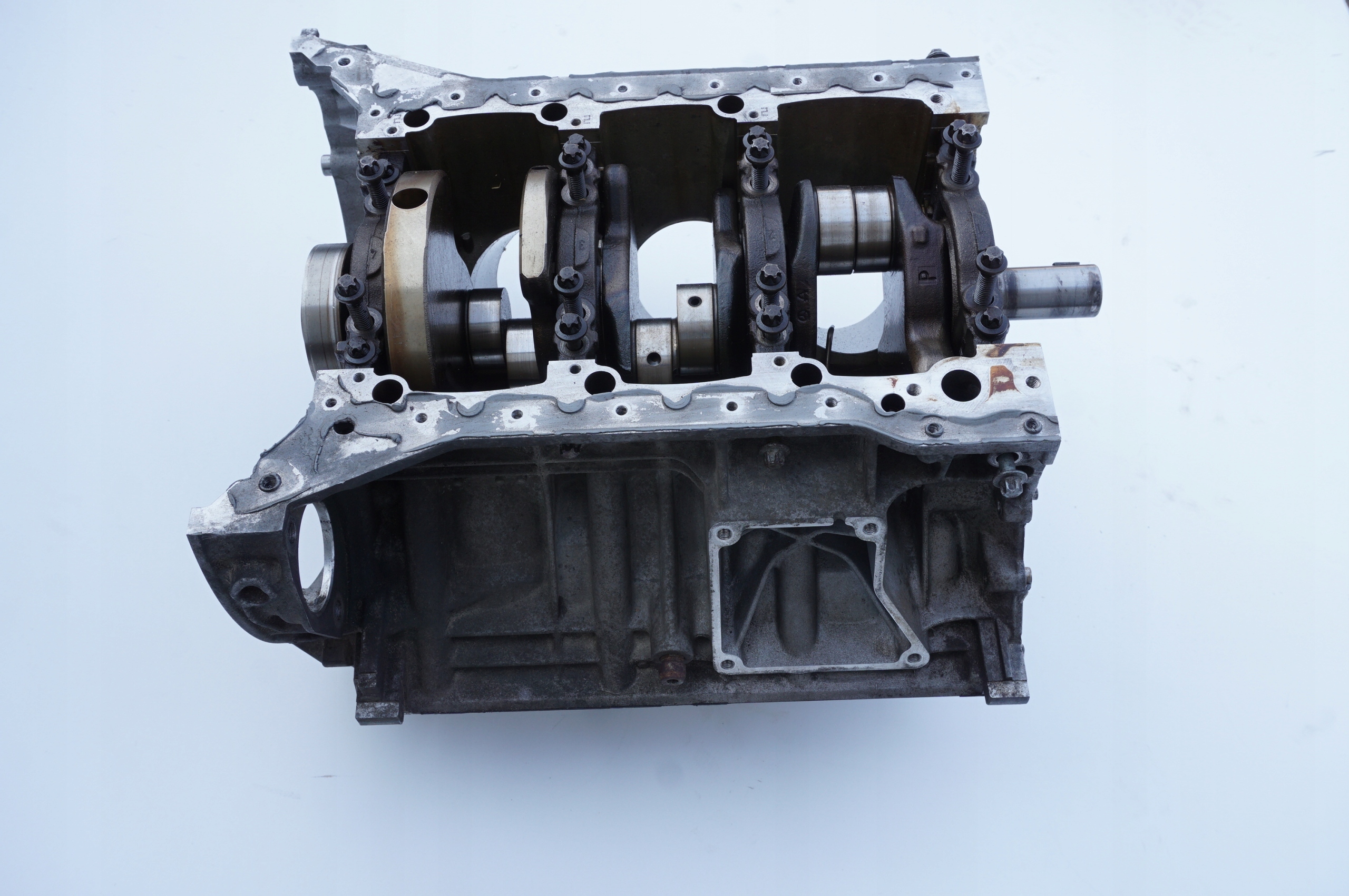 WAŁ KORBOWY PANEWKI MERCEDES CLS W219 3.5 BENZYNA Typ samochodu Samochody osobowe