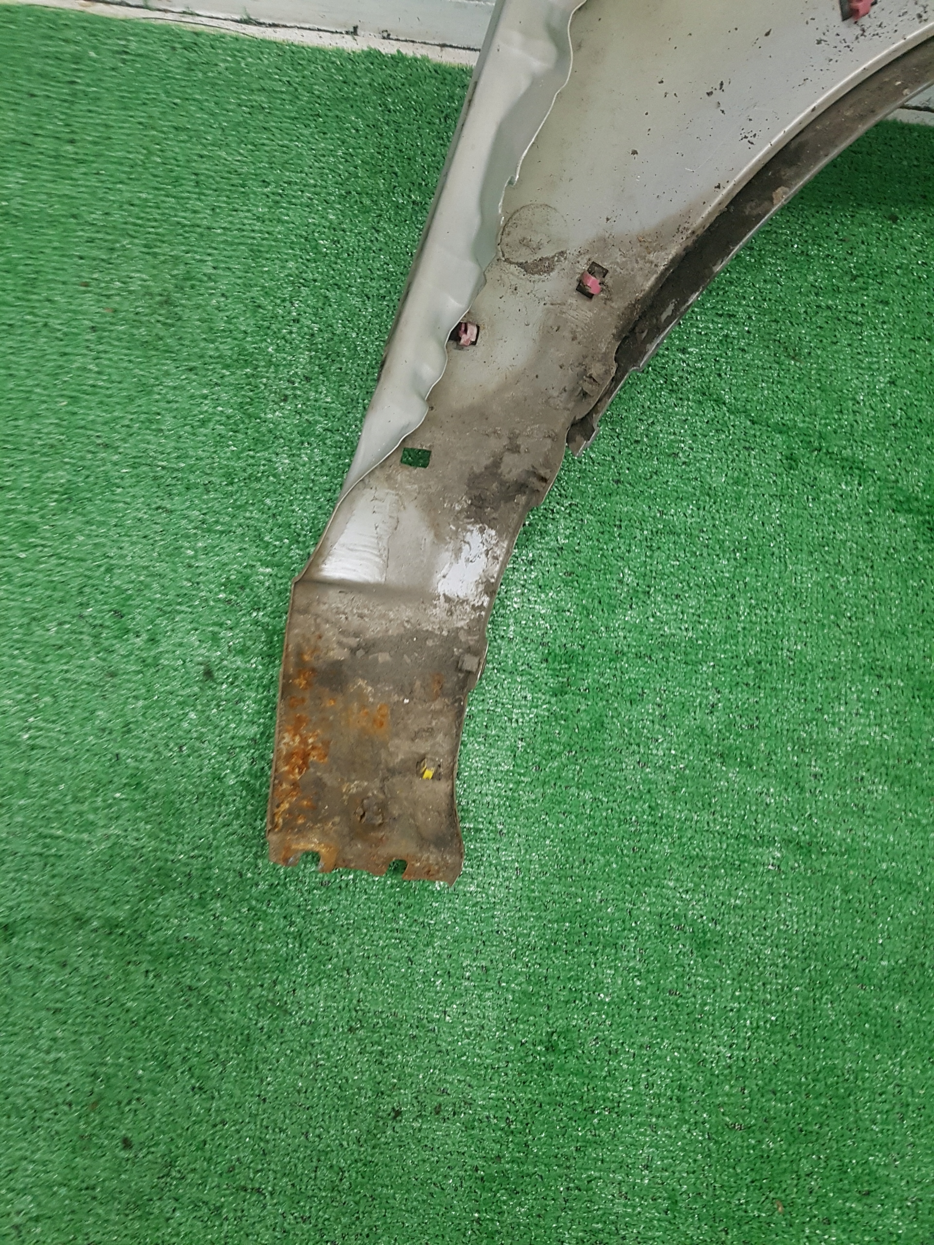 fender left front KIA SPORTAGE 1