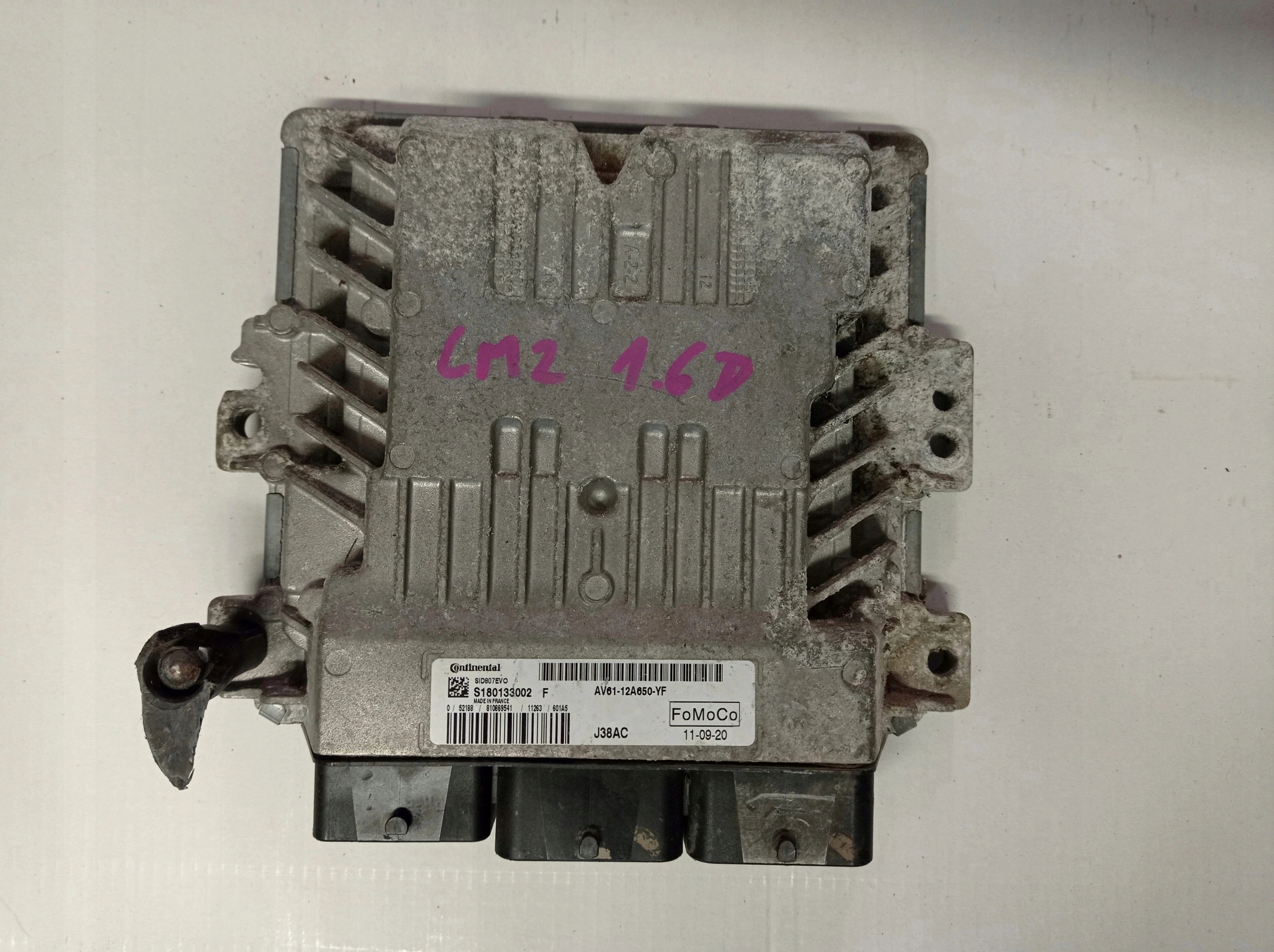 control unit of the engine FORD AV6112A650YF