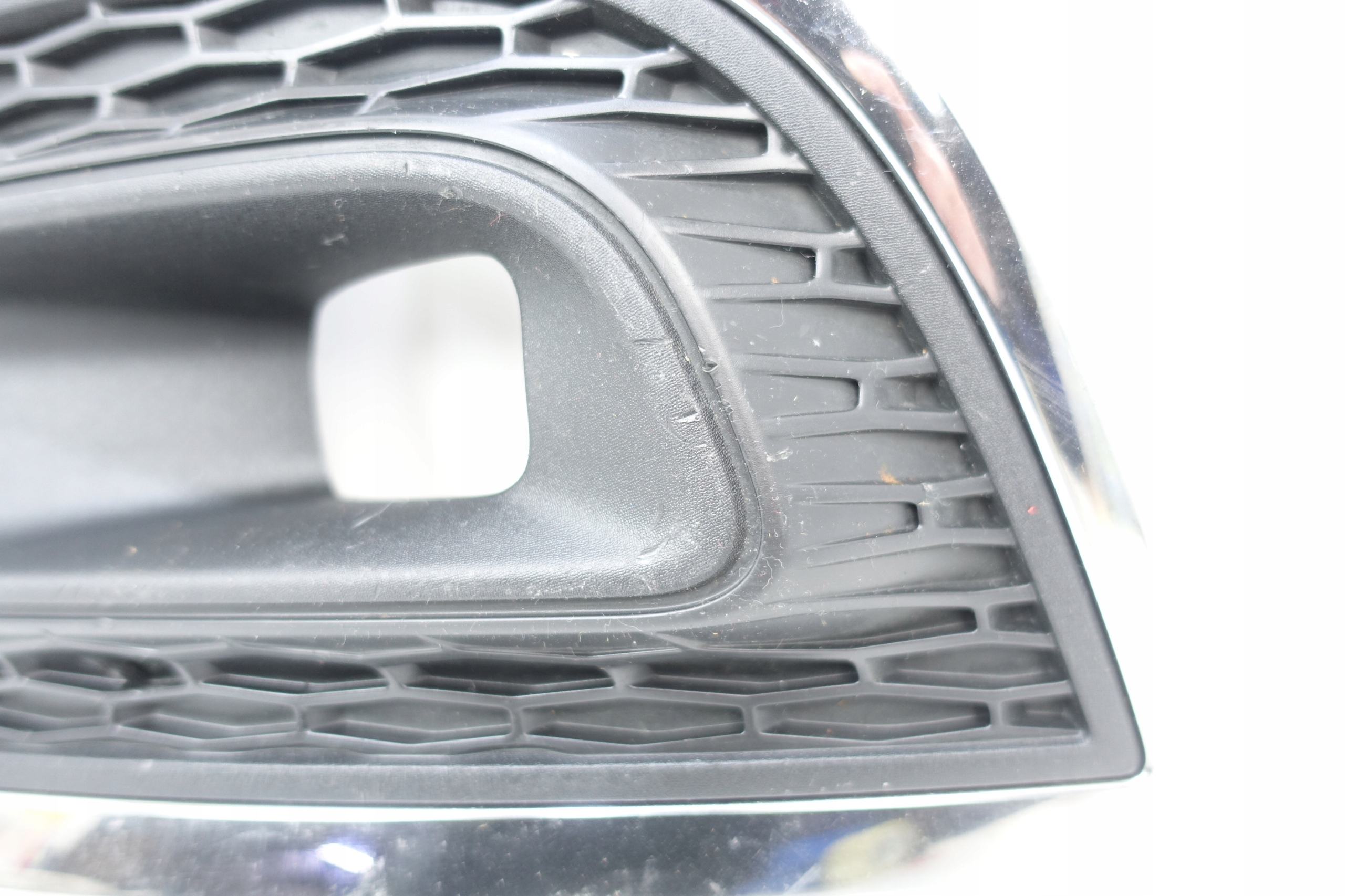 grid of a bumper left front RENAULT KADJAR LIFT