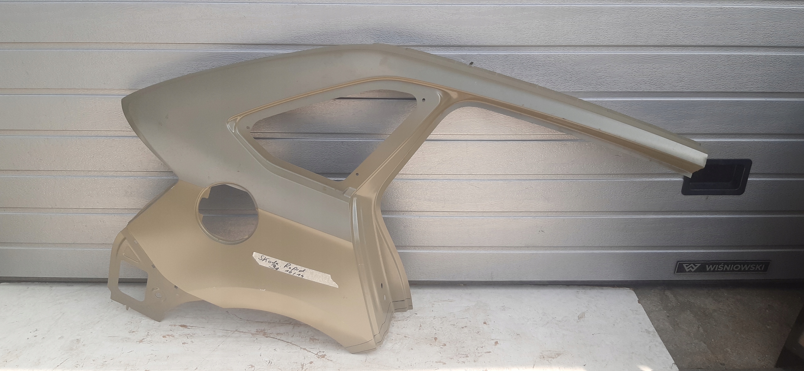 SKODA RAPID 5JA КРИЛО ПРАВЕ ЗАДНЄ