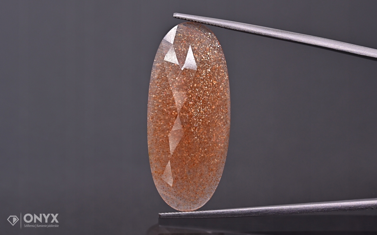 Solární kámen fazetovaný ovál 34x15 mm