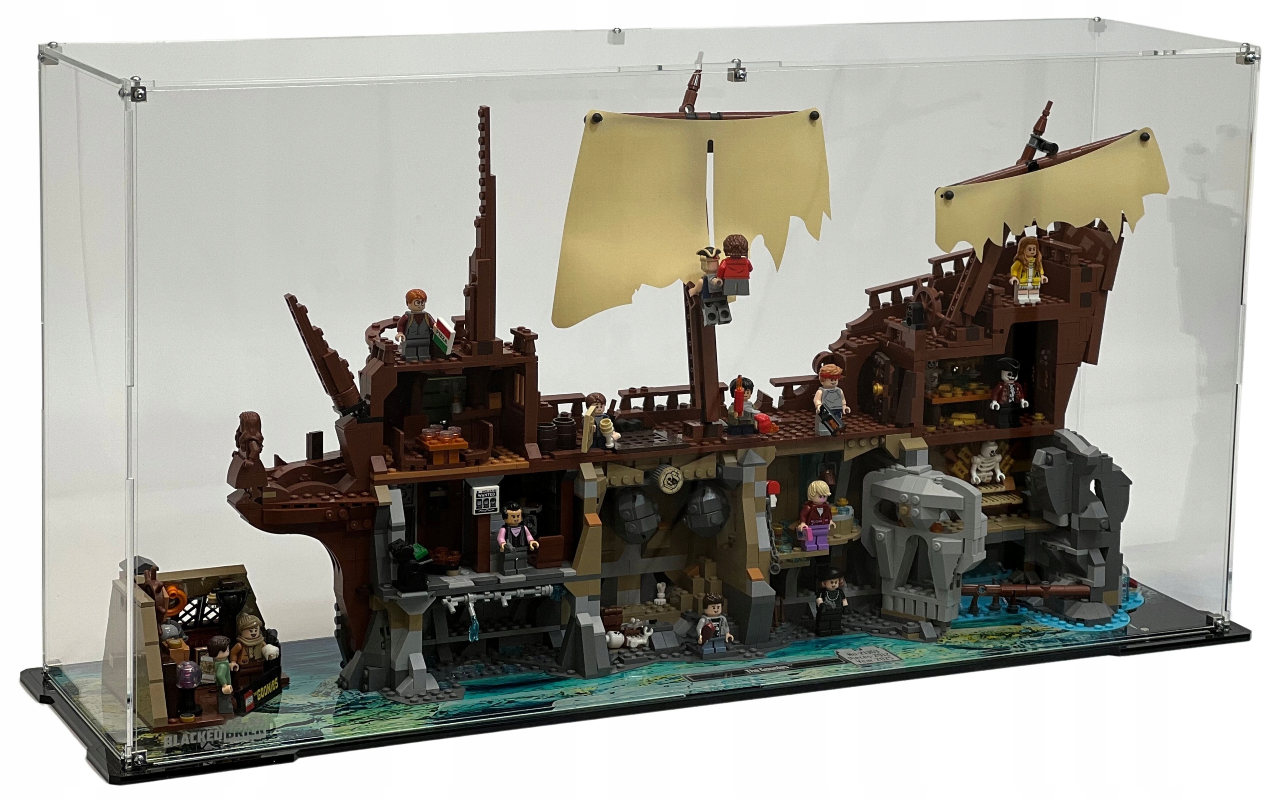 Vitrína Blacked Brick pre Lego 21363 Icons Goonies