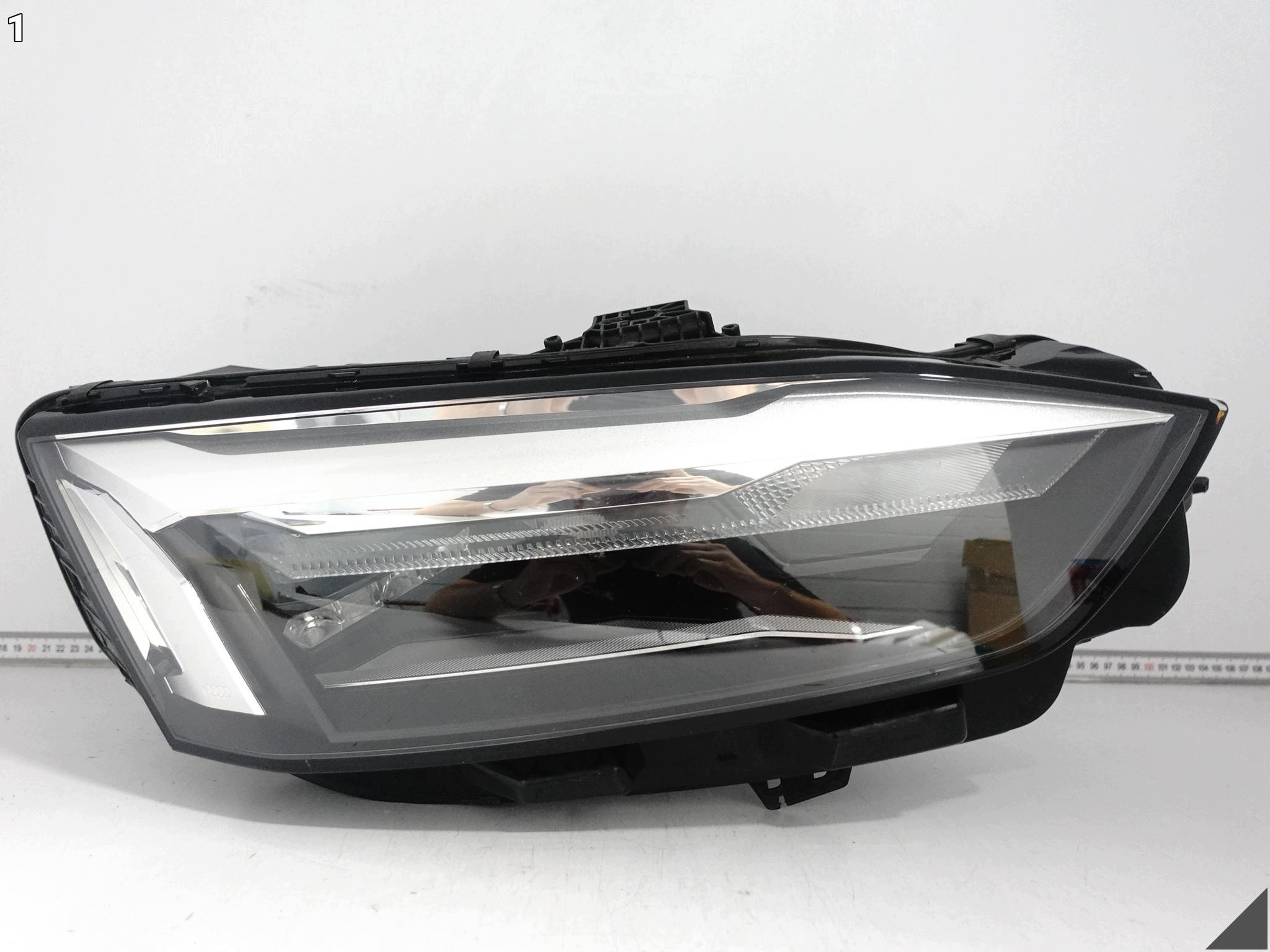 AUDI A5 S5 8W6 F5 B9 LIFT 19-24 light FULL LED BASIC right front EUROPA