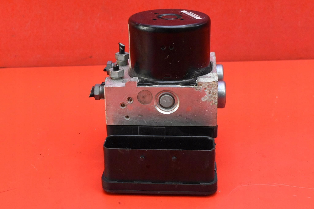 Pompa ABS P30736633 VOLVO S80 2 II 2.4 D5 185 KM 06-09