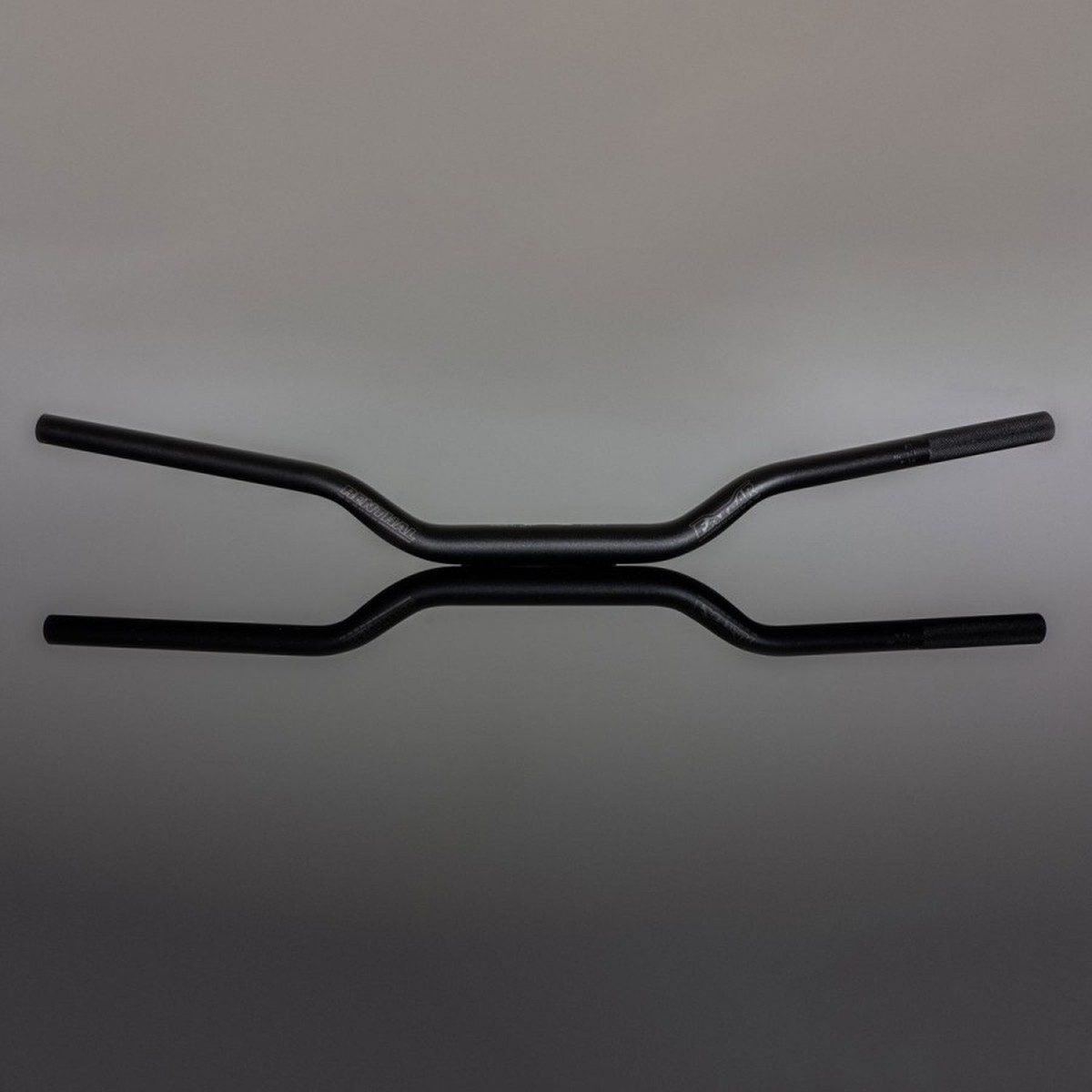 Renthal Volant 1,1/8 Palca (28,6 MM) Street Fatbar Handlebar Ultra Low (t