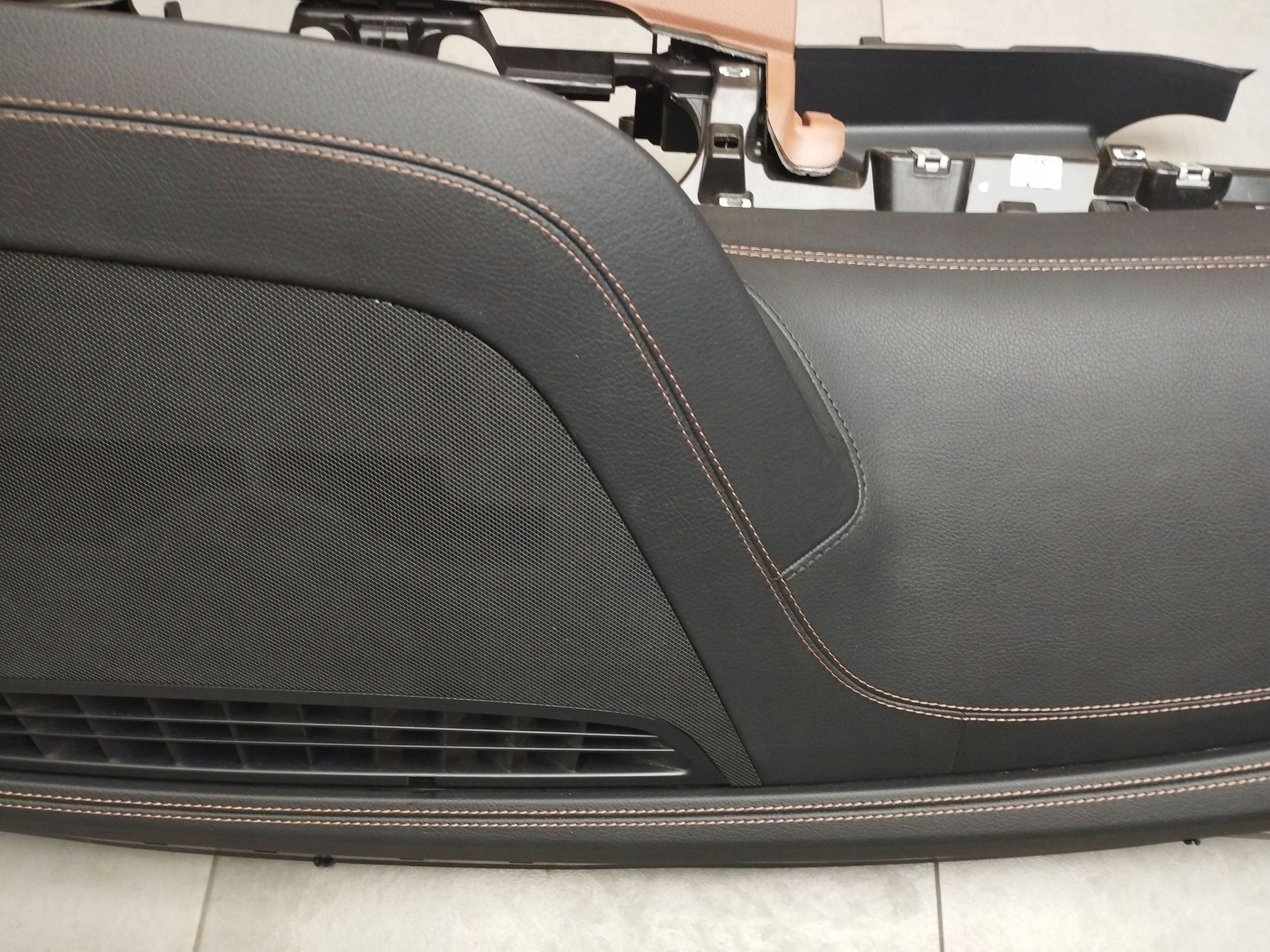 Mercedes-Benz E W213 2018 dashboard console cockpit A2136800105 UK