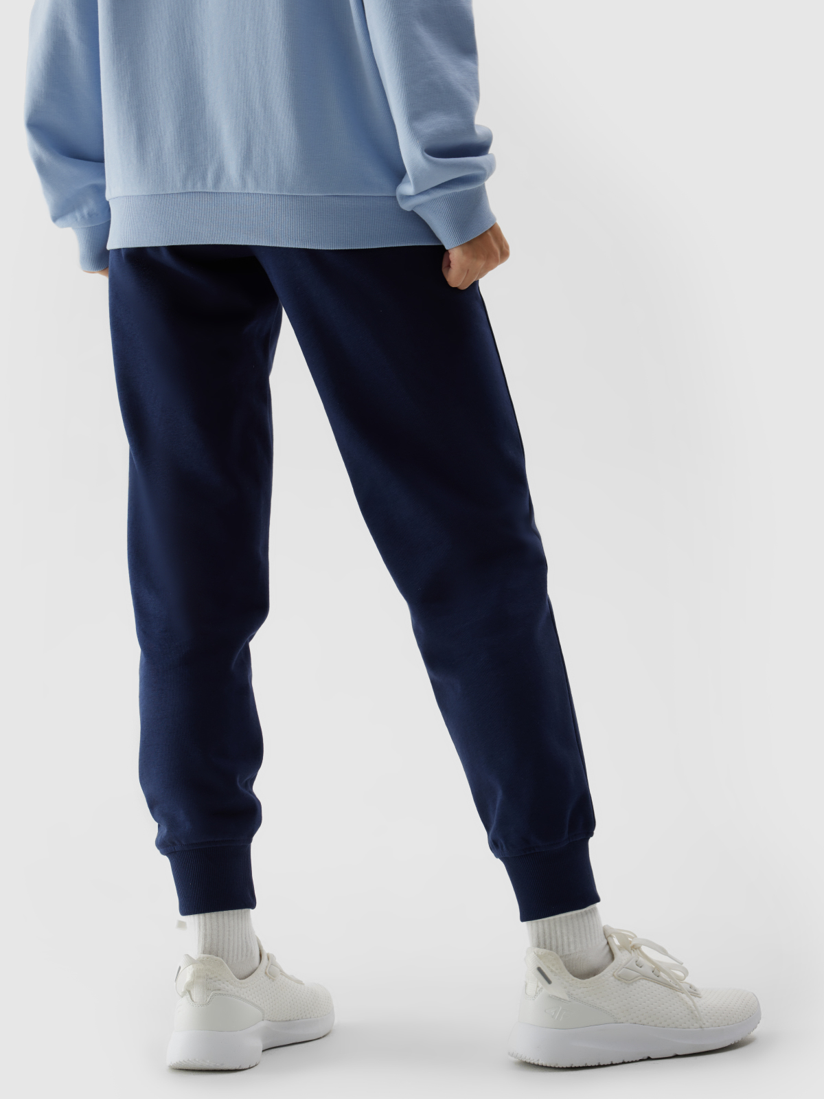 SPODNIE 4F DAMSKIE DRESOWE JOGGERY - GRANATOWE r. S Model 4FWSS24TTROF606-31S