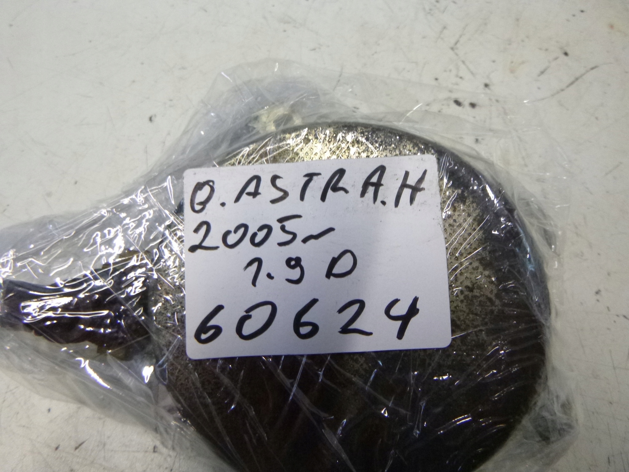 opel oe 55188660 насос вакум
