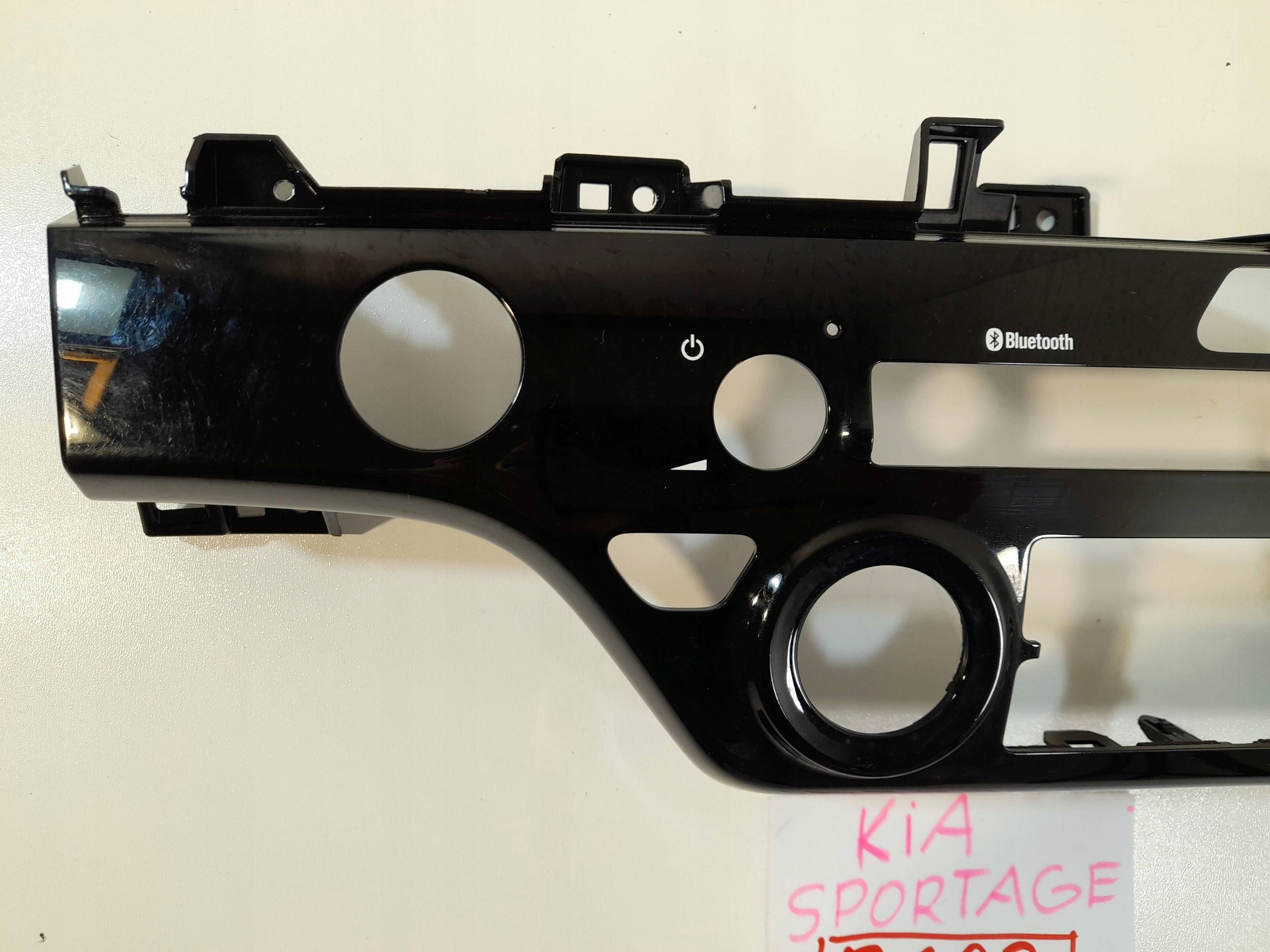 Kia Sportage QL frame panel dekor central K4KQL69430 (R692)
