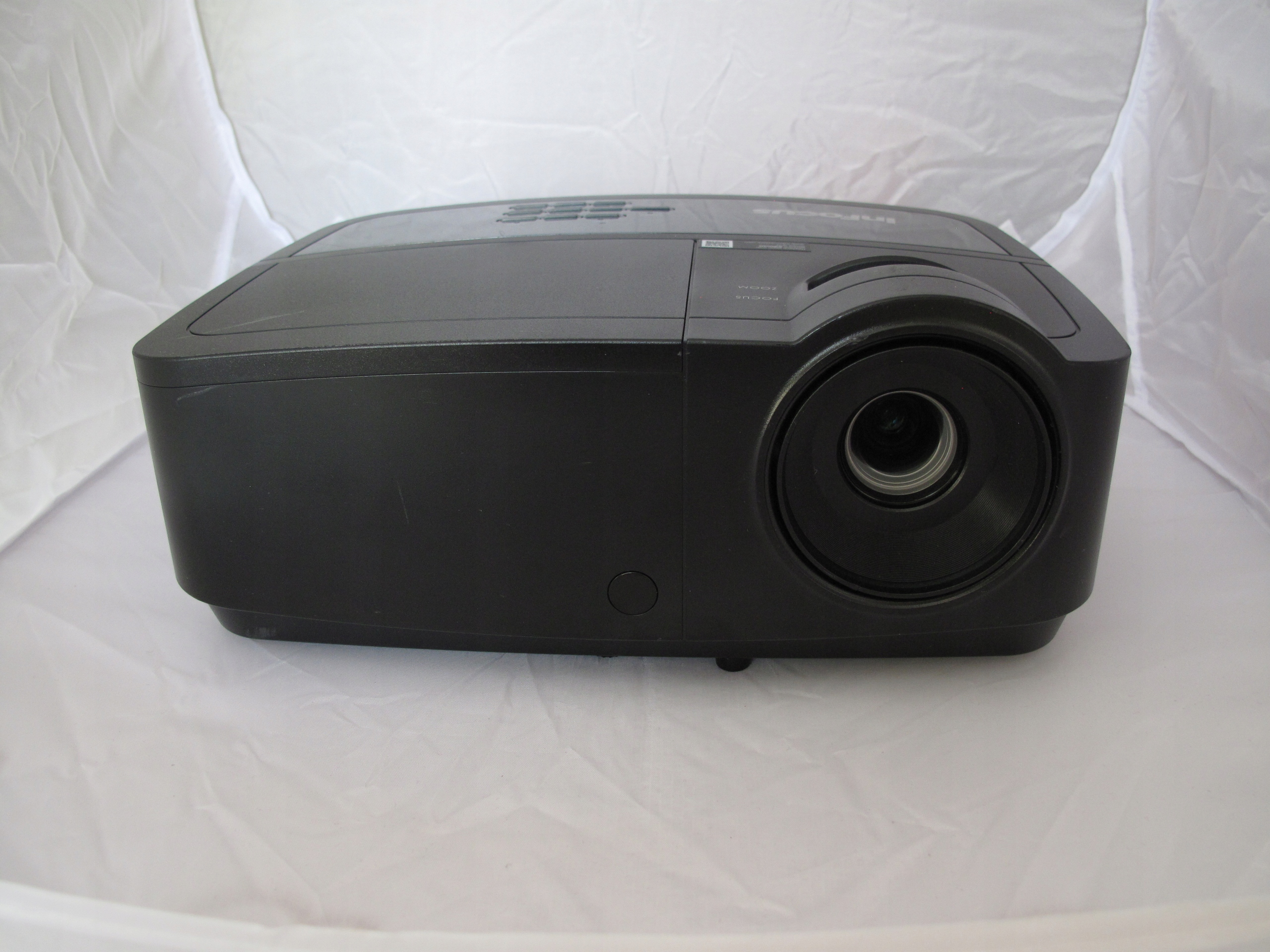 PROJEKTOR RZUTNIK INFOCUS 3200ANSI HDMI XBOX PS4 EAN (GTIN) 0797212982094