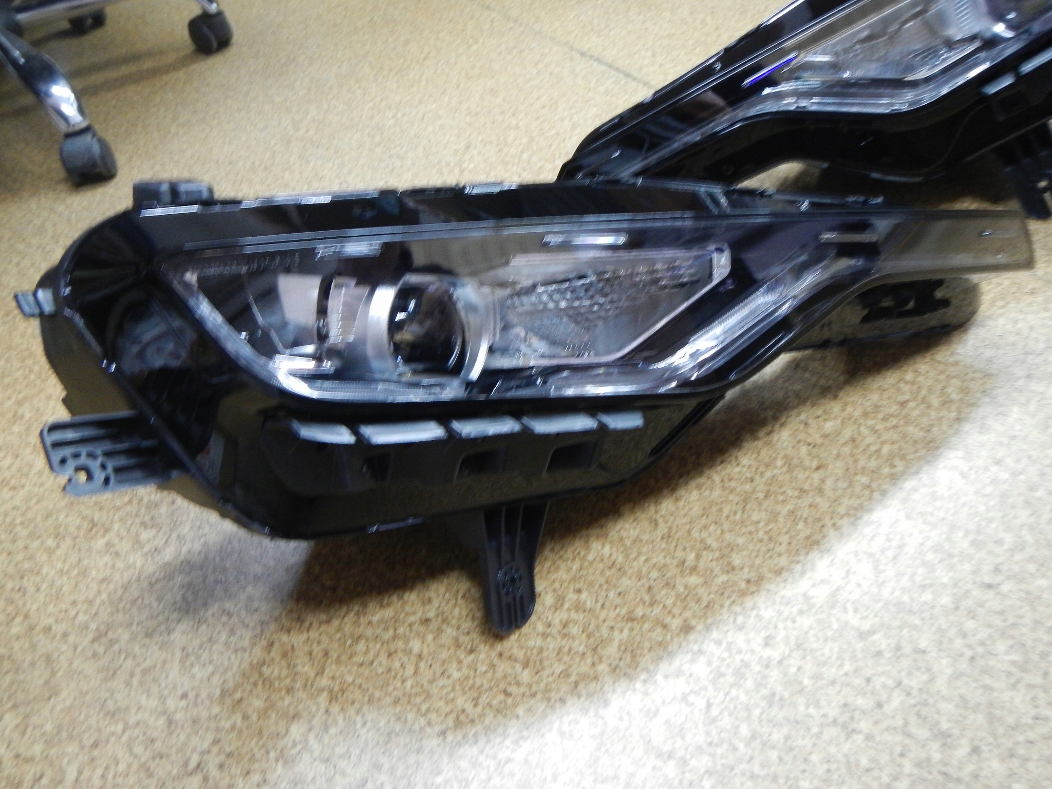 CHEVROLET CAMARO 2019-20 LAMPA LED LEWY PRAWY KPL Typ samochodu Samochody osobowe