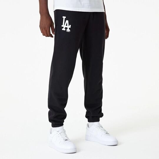 tepláky New Era Mlb essentials jogger Losdod Blkwhi Velikost oblečení: M