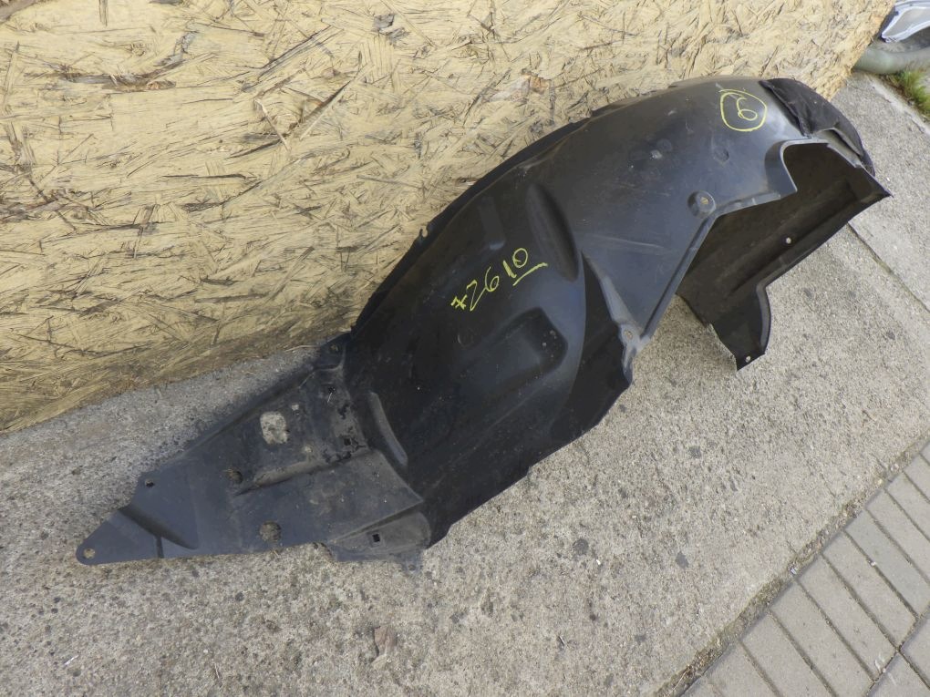TOYOTA AVENSIS T27 T29 08- mudguard right front