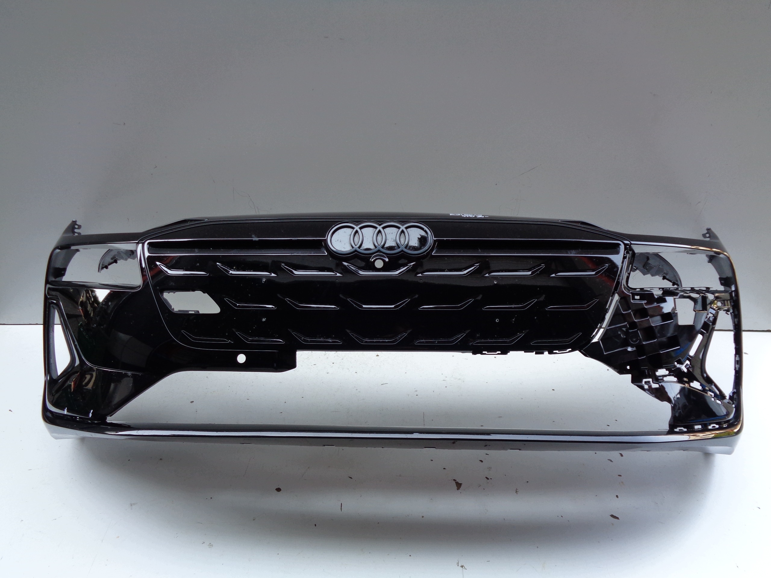 front bumper AUDI A6 C9 85E 24- E-TRON NR 53063