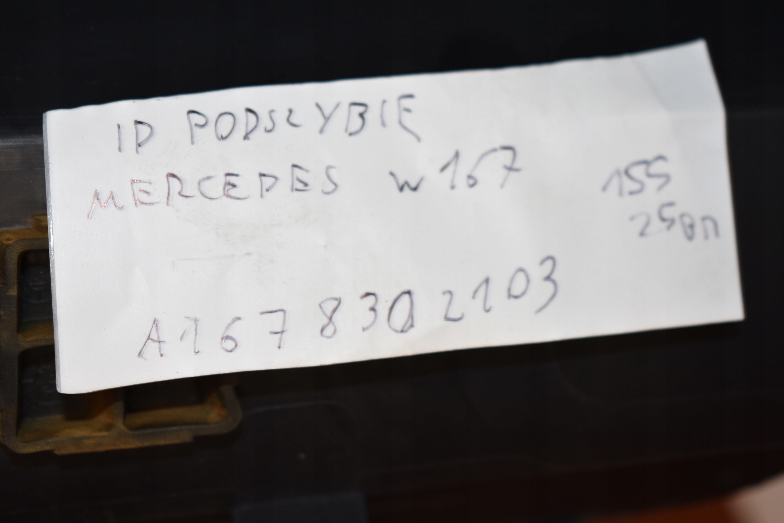 IDEALNE torpedo MERCEDES W167 1