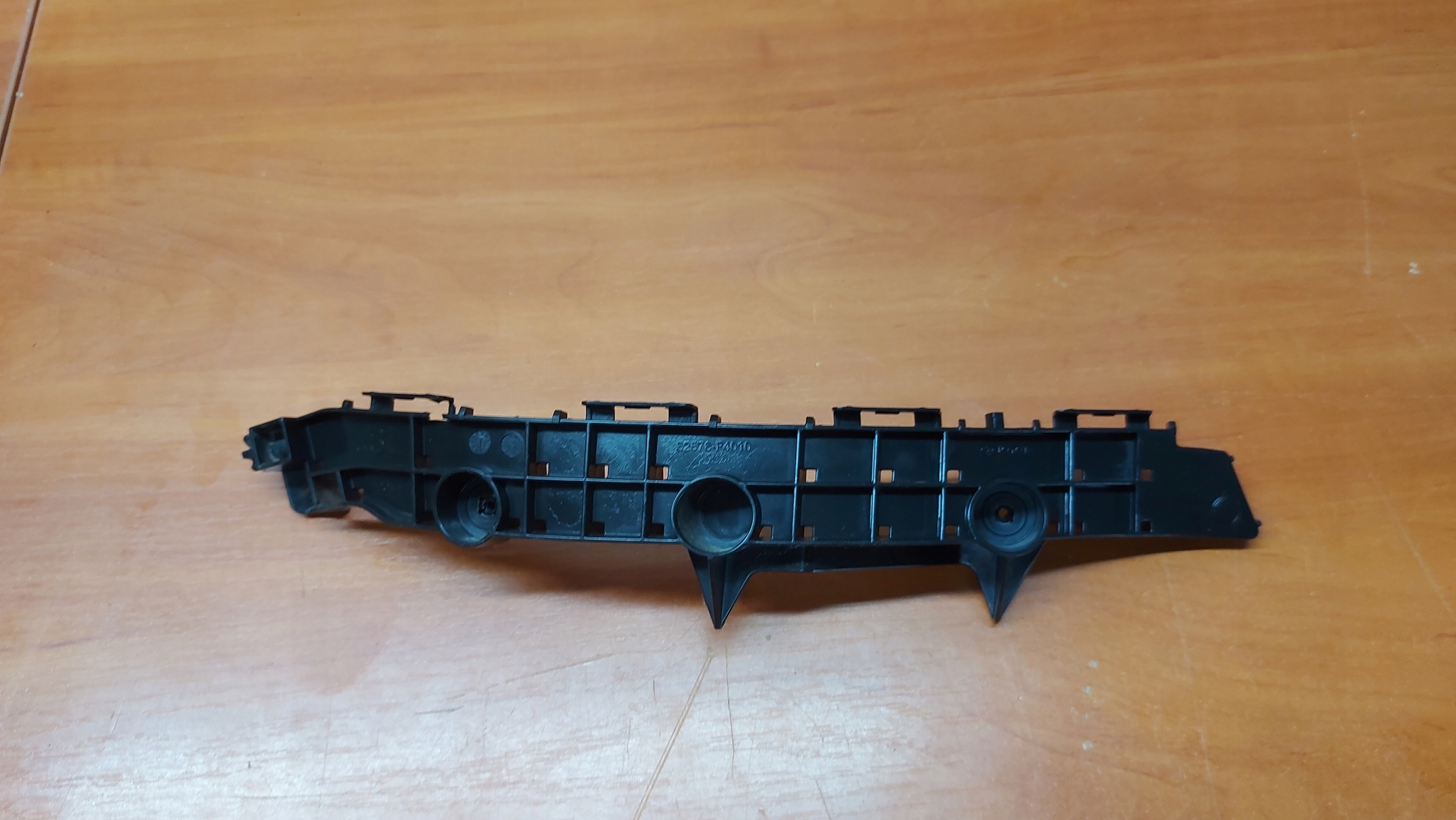 bumper bracket left rear part TOYOTA CHR C-HR 16