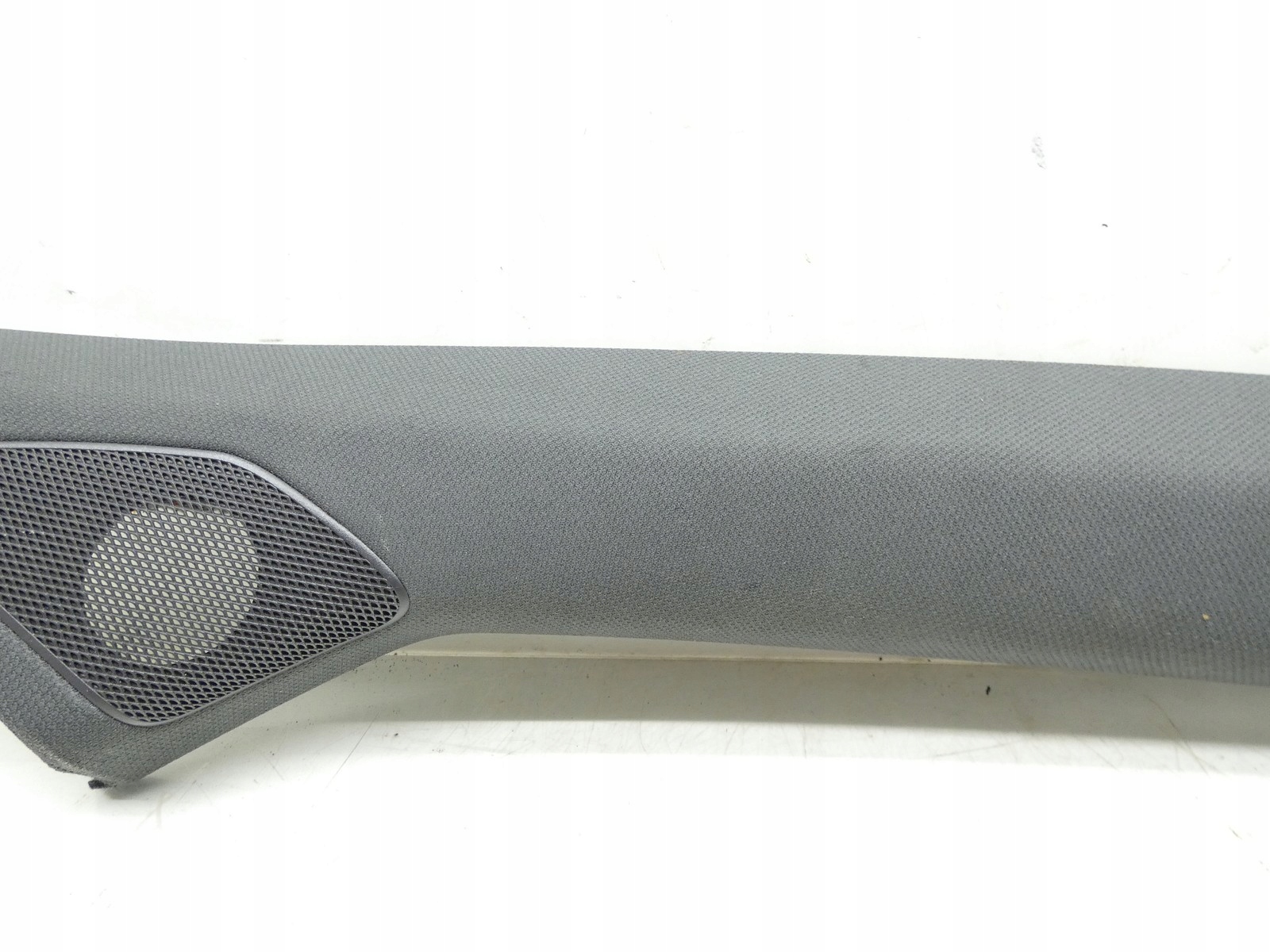 side MATERIALOWE SLUPKA A right front AUDI A3 8P S-LINE 8P0867234