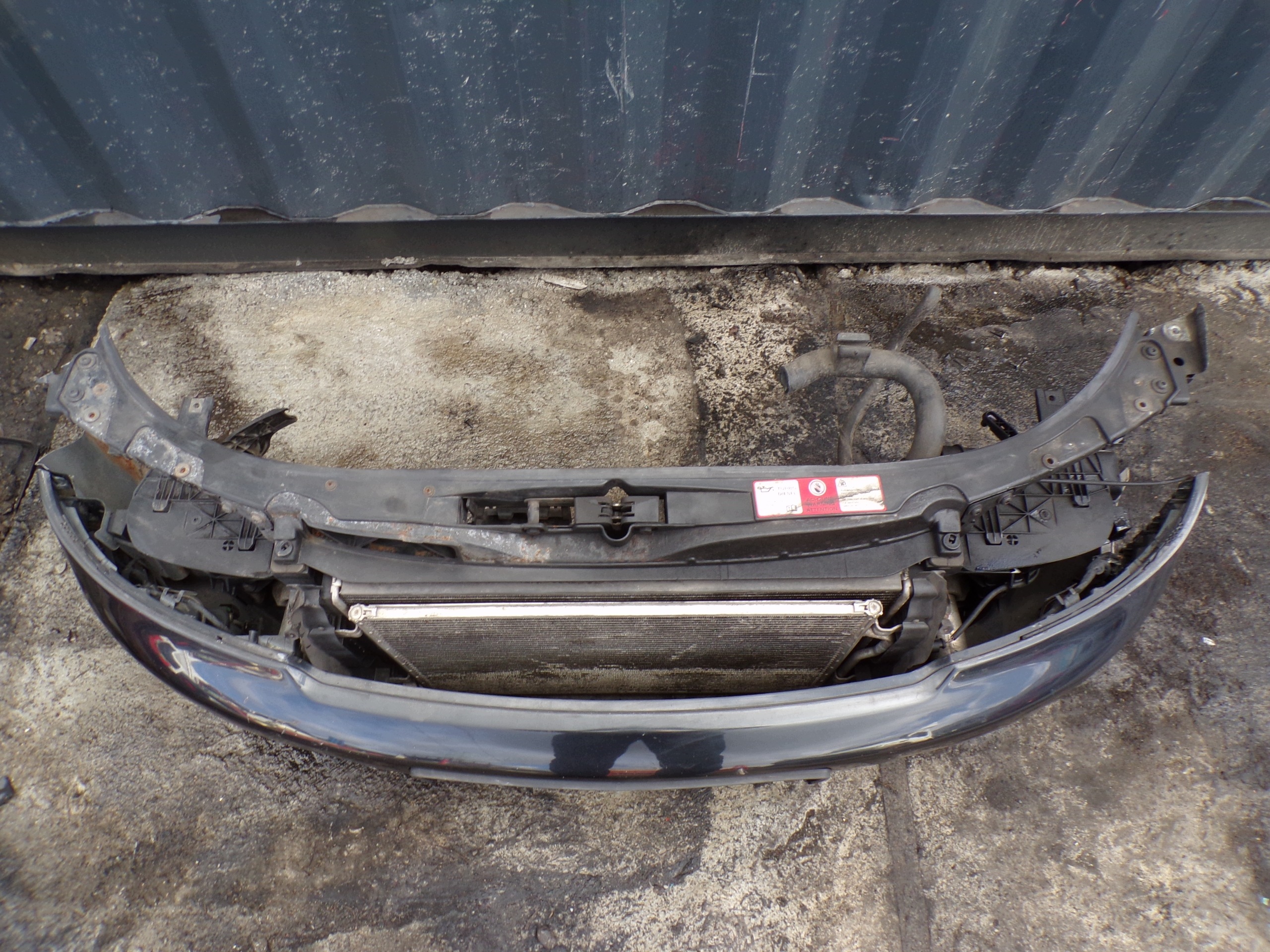 ossatura CZOLOWKA traversa di ferro paraurti AUDI A4 B6