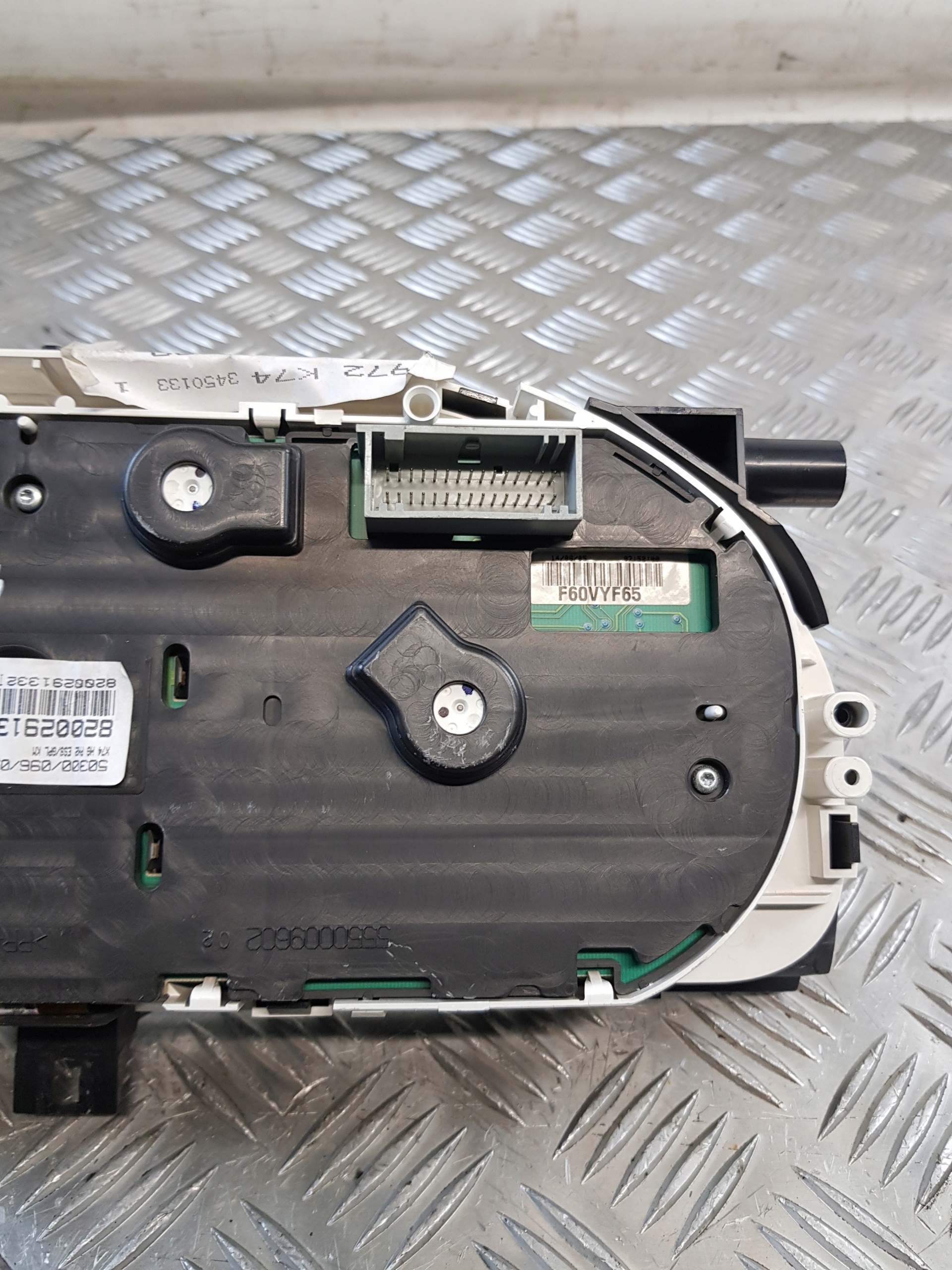 dials OE 8200291332 RENAULT LAGUNA II 1.8B EUROPA