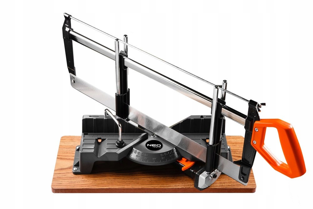 КУТОВА ПИЛА 600 ММ