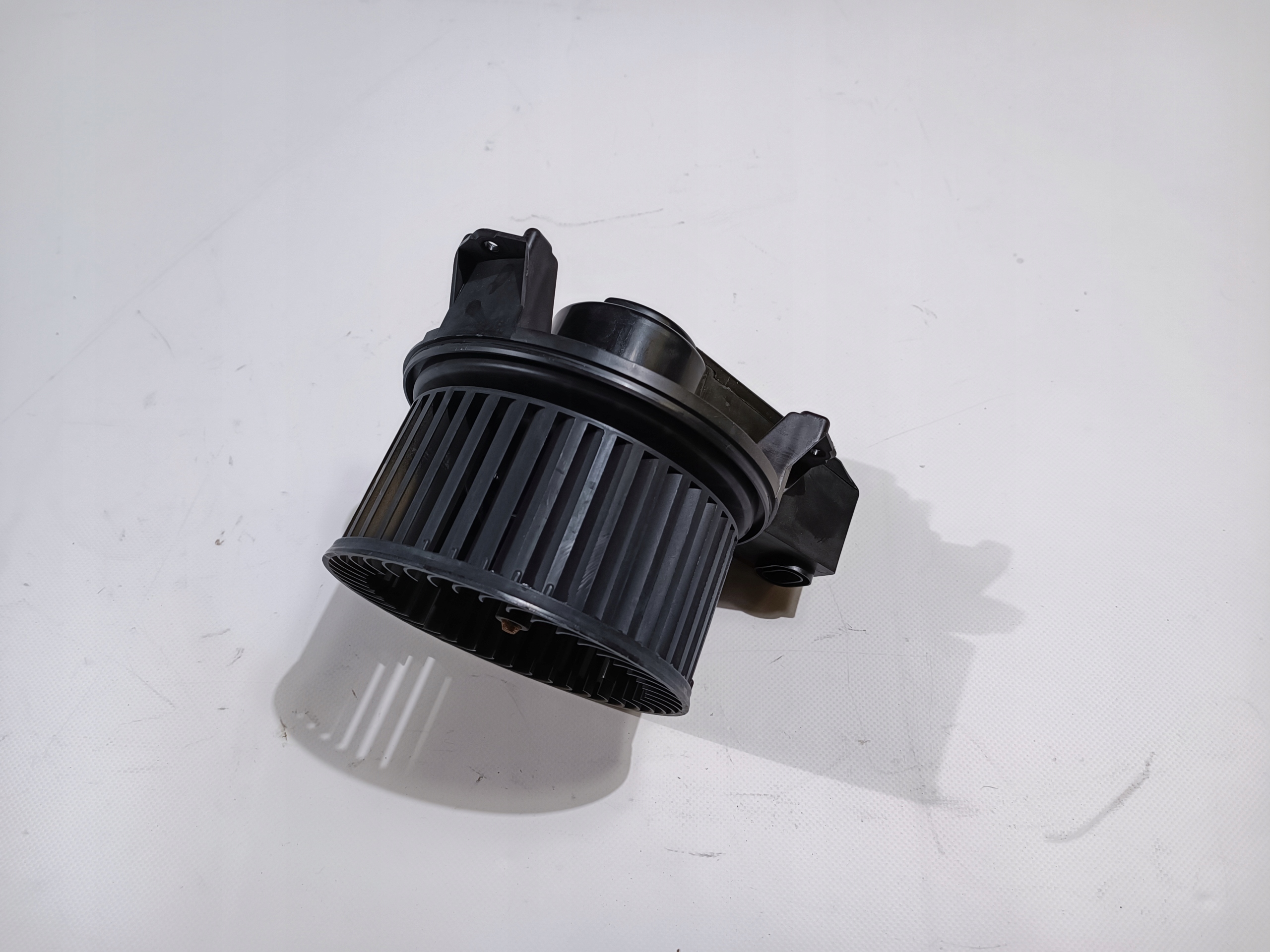 tOPENÍ ventilátor topení záď Ford Flex 11