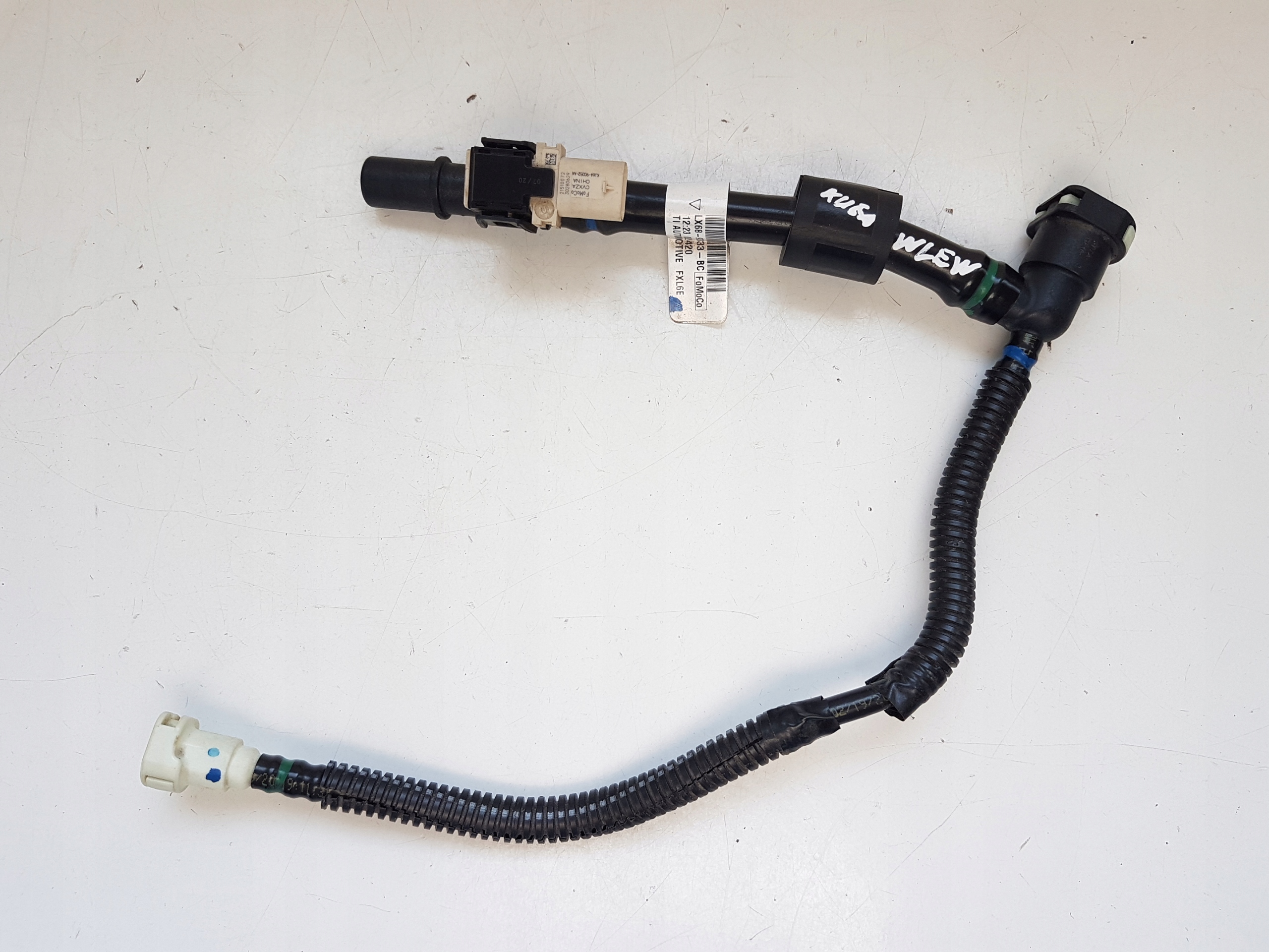 LX68-9D333-BC KJ6A-9C052-AA - КЛАПАН ВАКУУМНЫЙ ШЛАНГ FORD KUGA MK3 2.5 PHEV