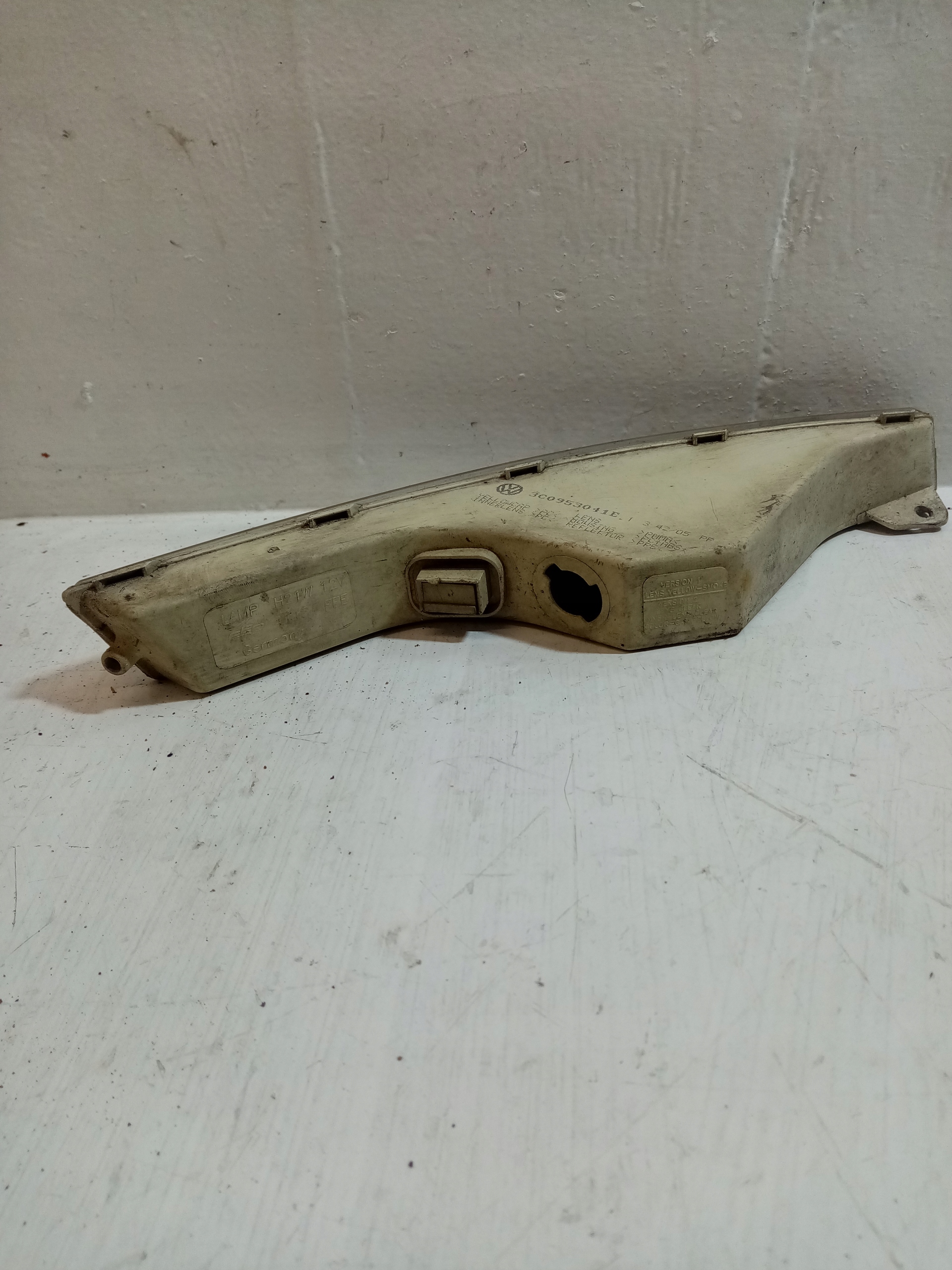 indicator left front VOLKSWAGEN PASSAT B6