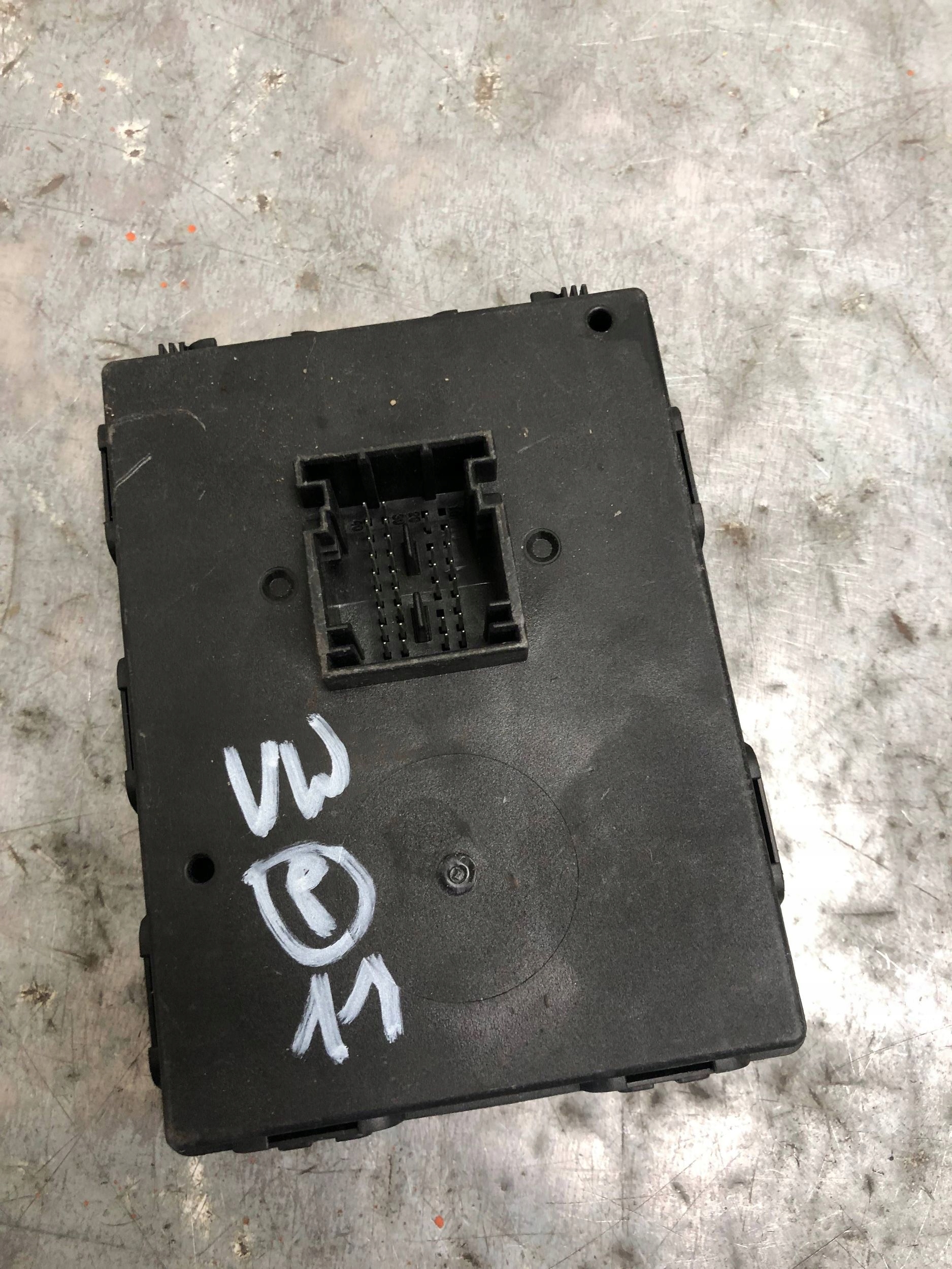 module control unit KESSY KEYLESS VW SKODA AUDI 3Q0959435N