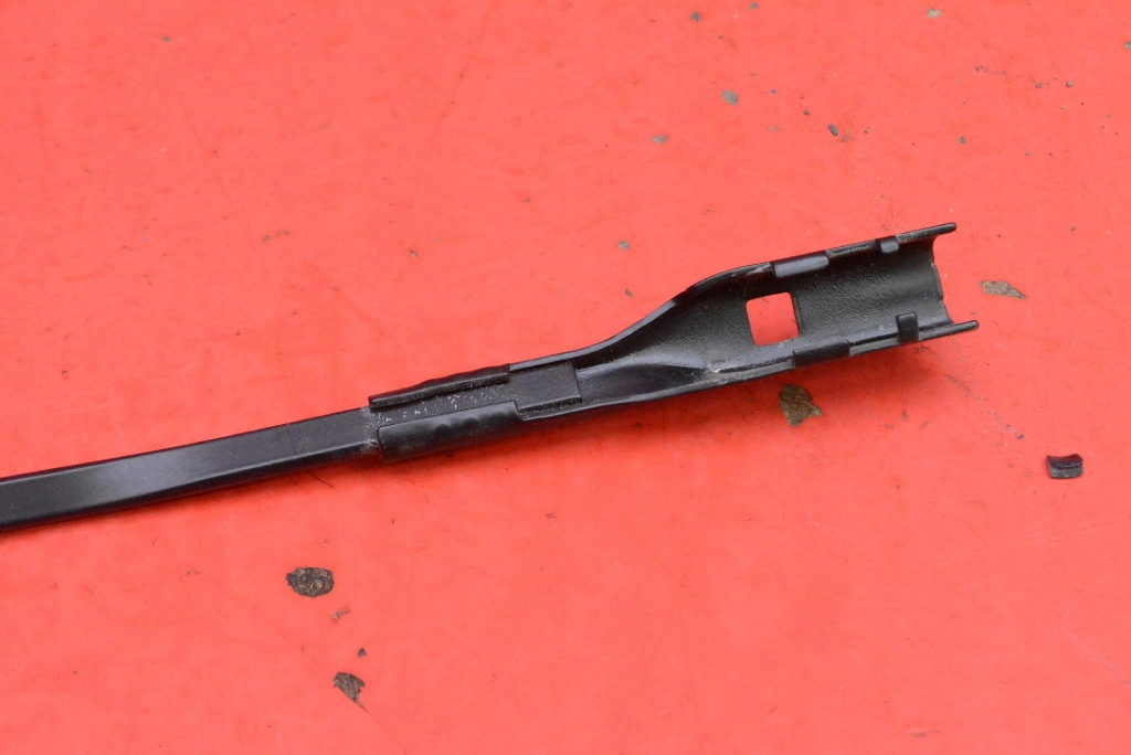 wiper arm front EU KIA SPORTAGE 5 V 21-25