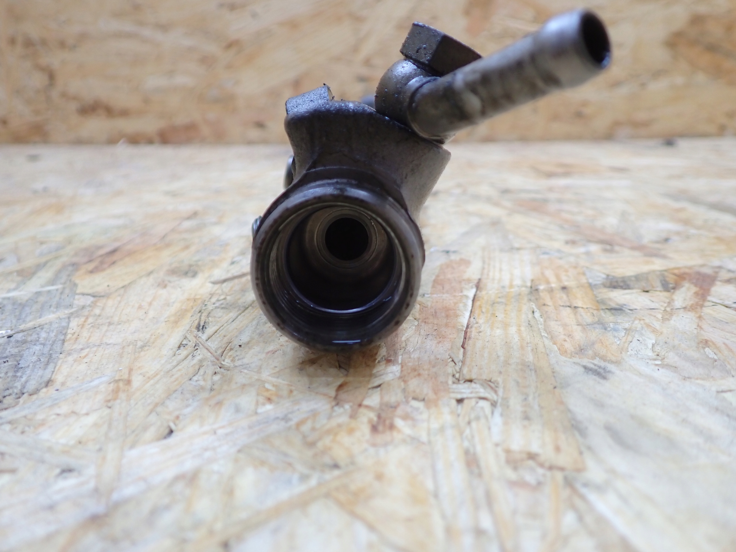 топливная рейка X5 E70 3.0 Дизель европа 0445216015