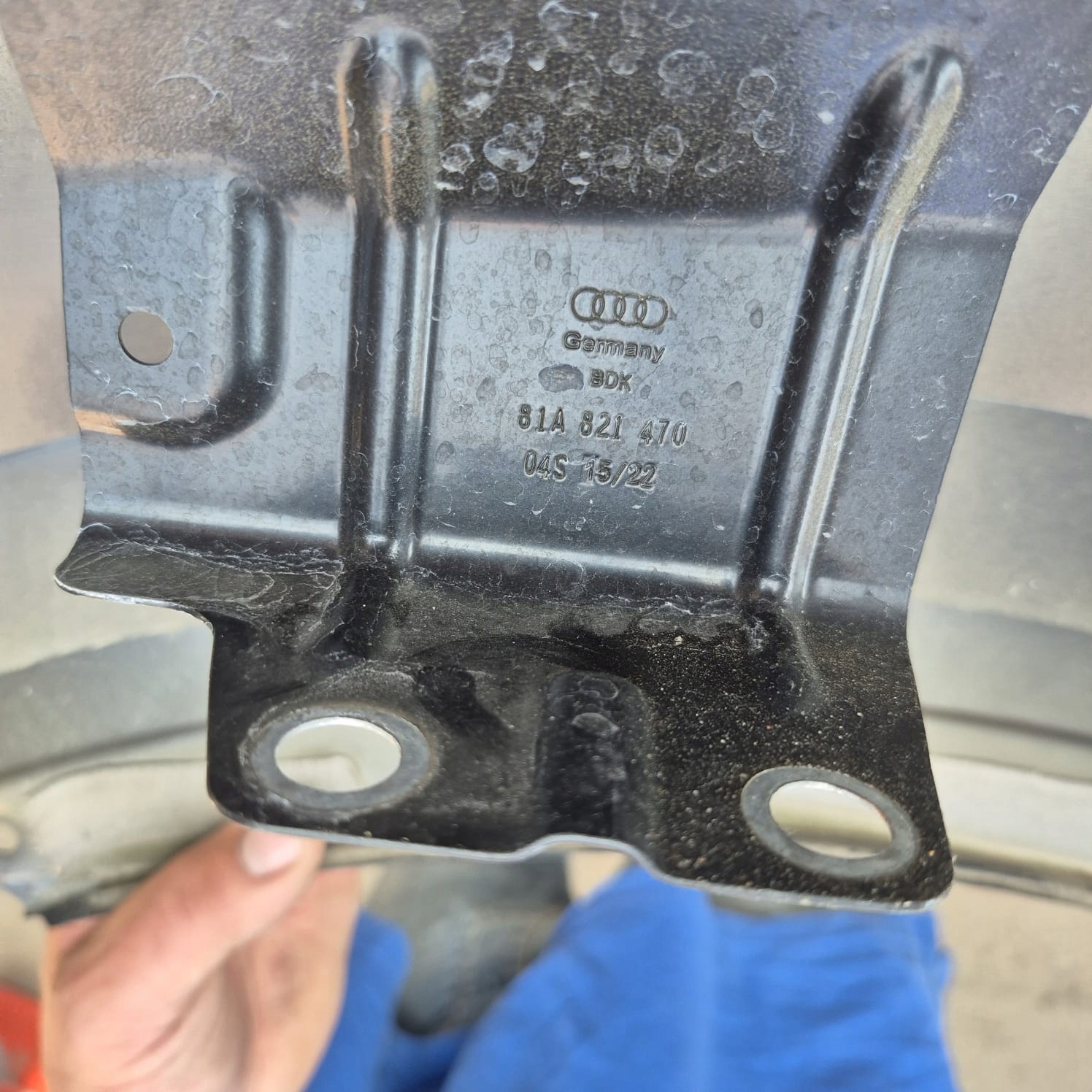 AUDI Q2 81A 16- fender right front front 81A821470