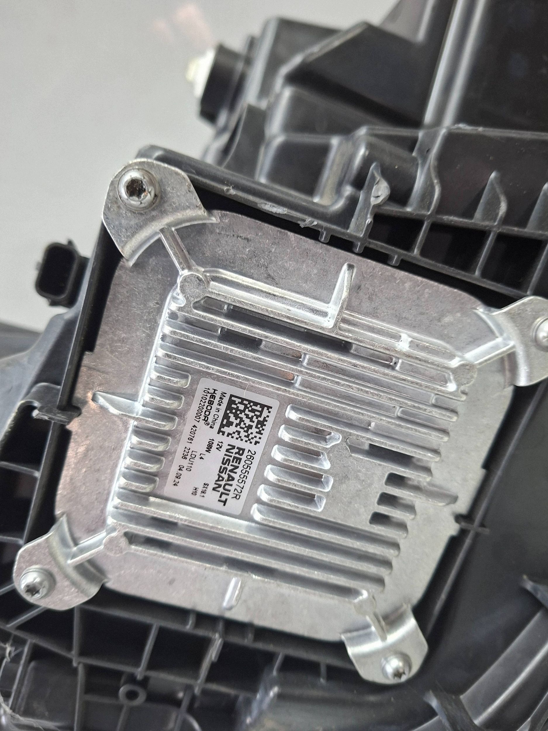 light front left FULL LED 260606399R RENAULT AUSTRAL 2023