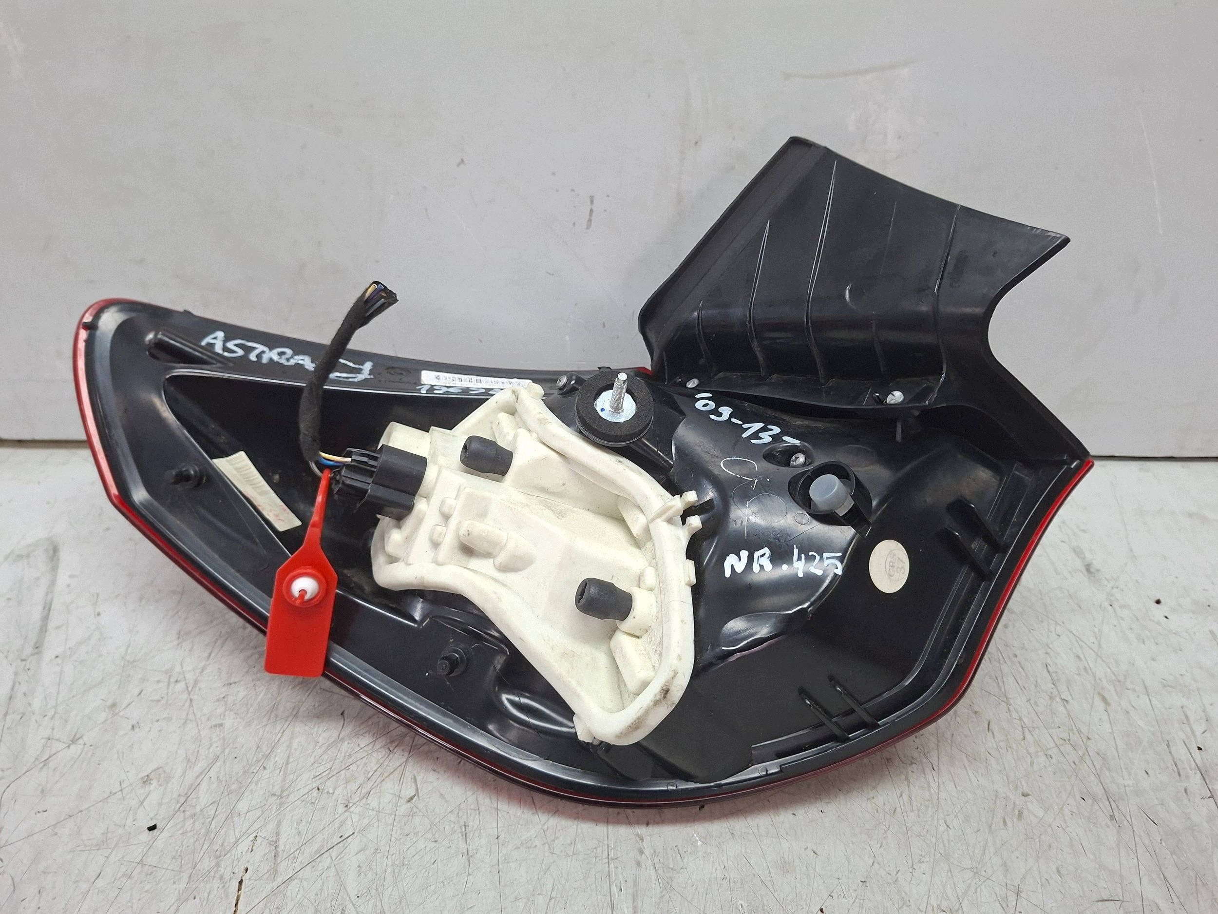 light rear right OPEL ASTRA J HB LIFT 2012