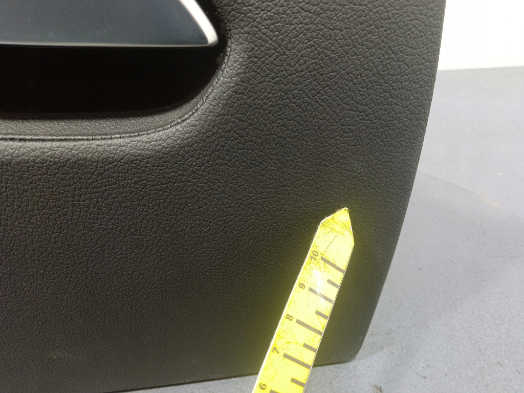 BMW 7 G11 G12 бардачок водители левый европа 9345346