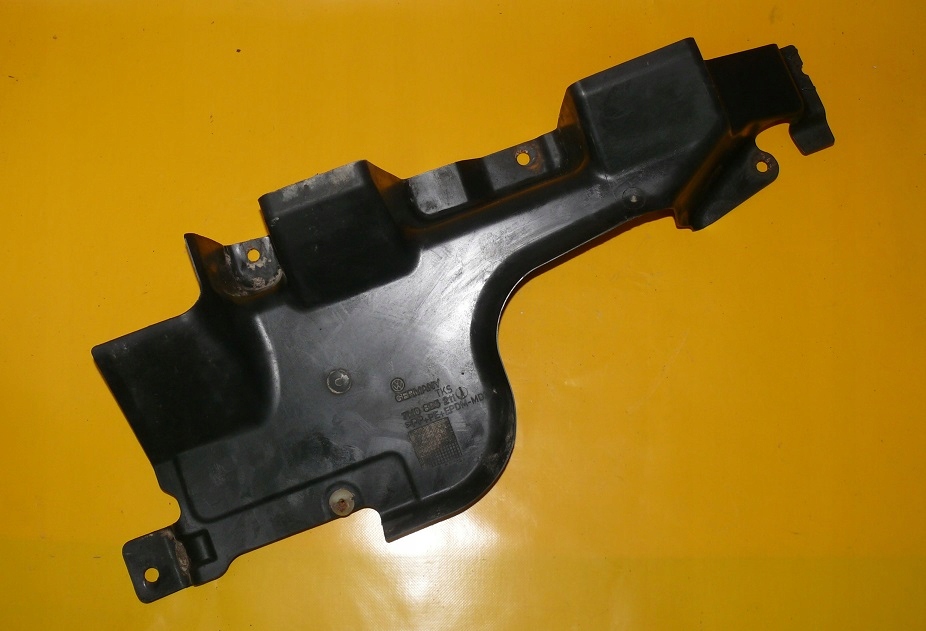 cover lower chassis VW TRANSPORTER 5 V T5 MULTIVAN 7H0825211
