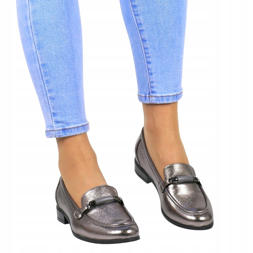 DAMSKIE PÓŁBUTY NA PŁASKIEJ PODESZWIE MOKASYNY WSUWANE PEWTER Wzór dominujący bez wzoru