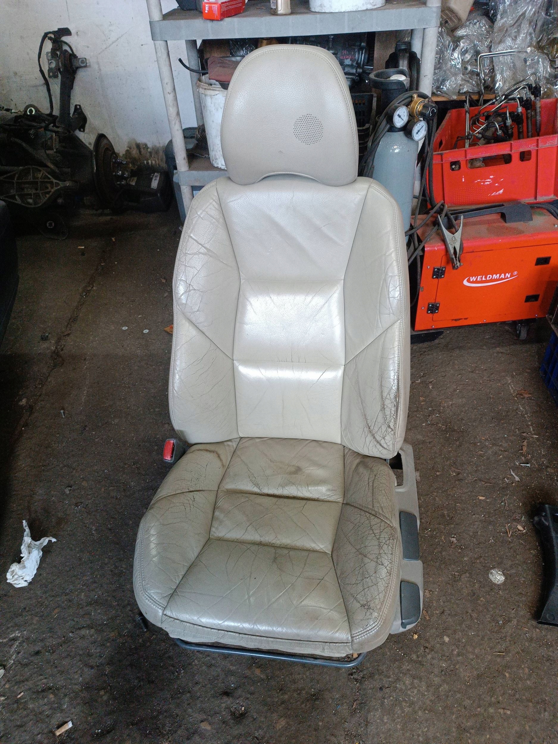 Komptel sedili Siedzen Volvo V70 II S60 e