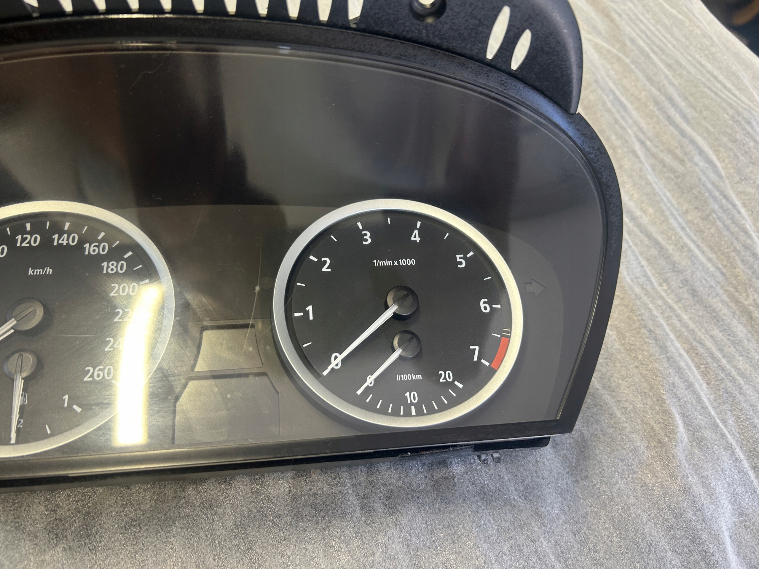 BMW E60 E61 2,5 3,0 budíky budiky 6945625