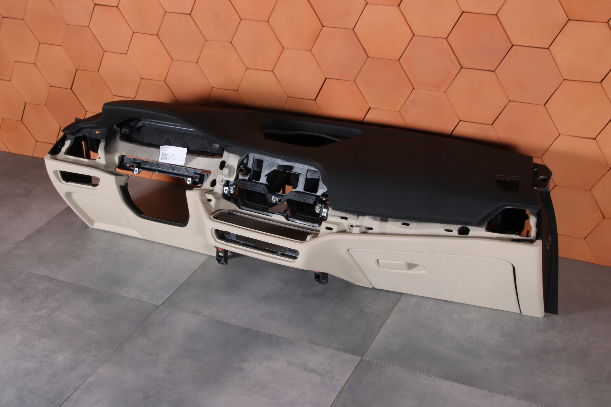 BMW G20 G21 G22 G23 G26 originál dashboard instrument panel console CANBERRABEIGE