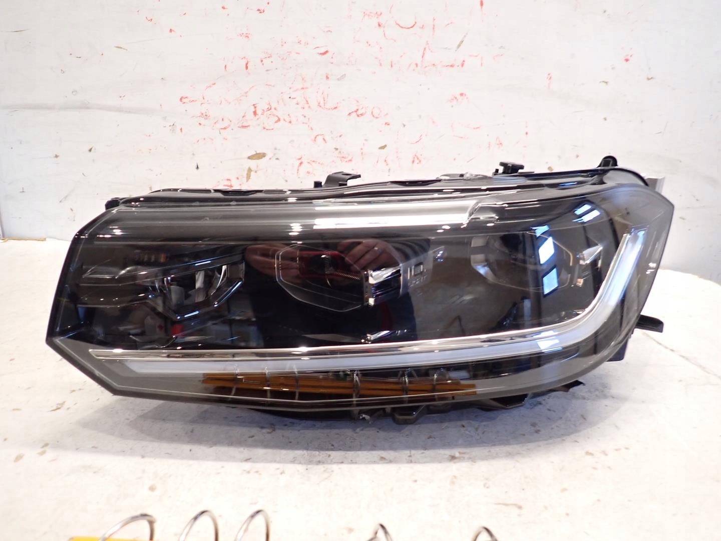 light front front left VW T-CROSS LIFT 2023- FULL LED 2GM941035G
