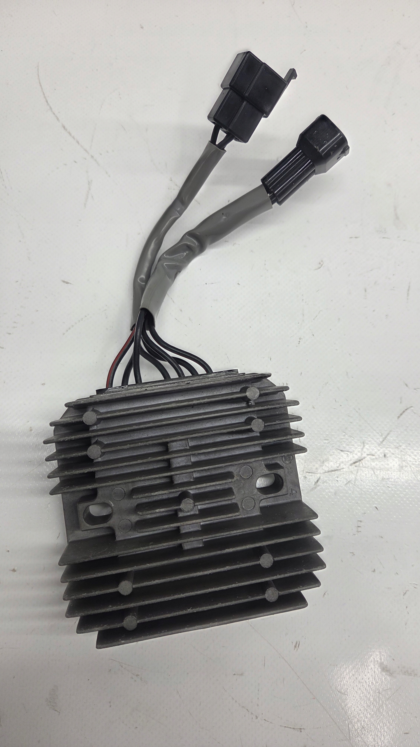 Arctic Cat 500 4x4 (06) REGULATOR NAPIĘCIA