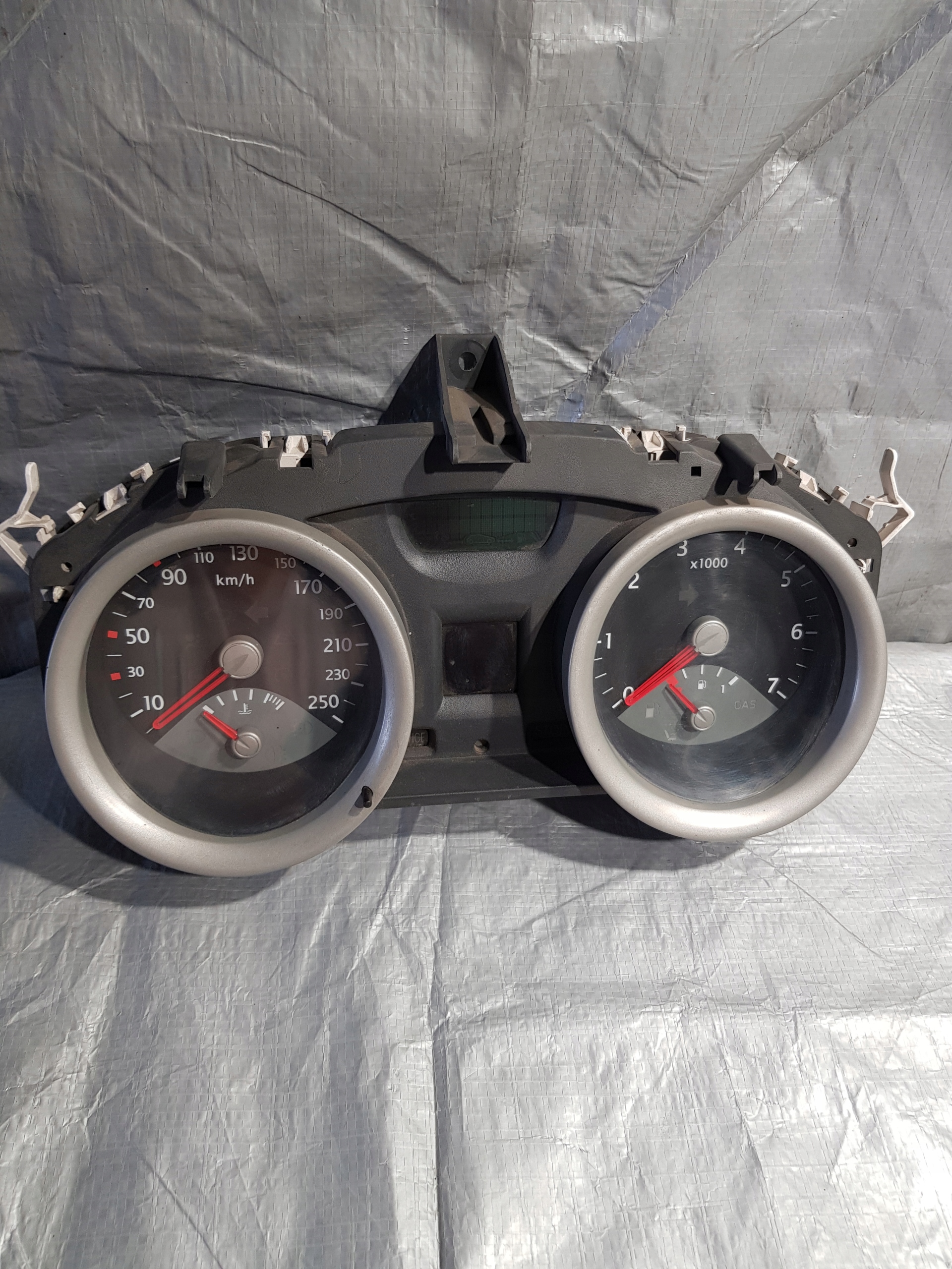 dials clock RENAULT MEGANE II 1.8 DCI 8200306552